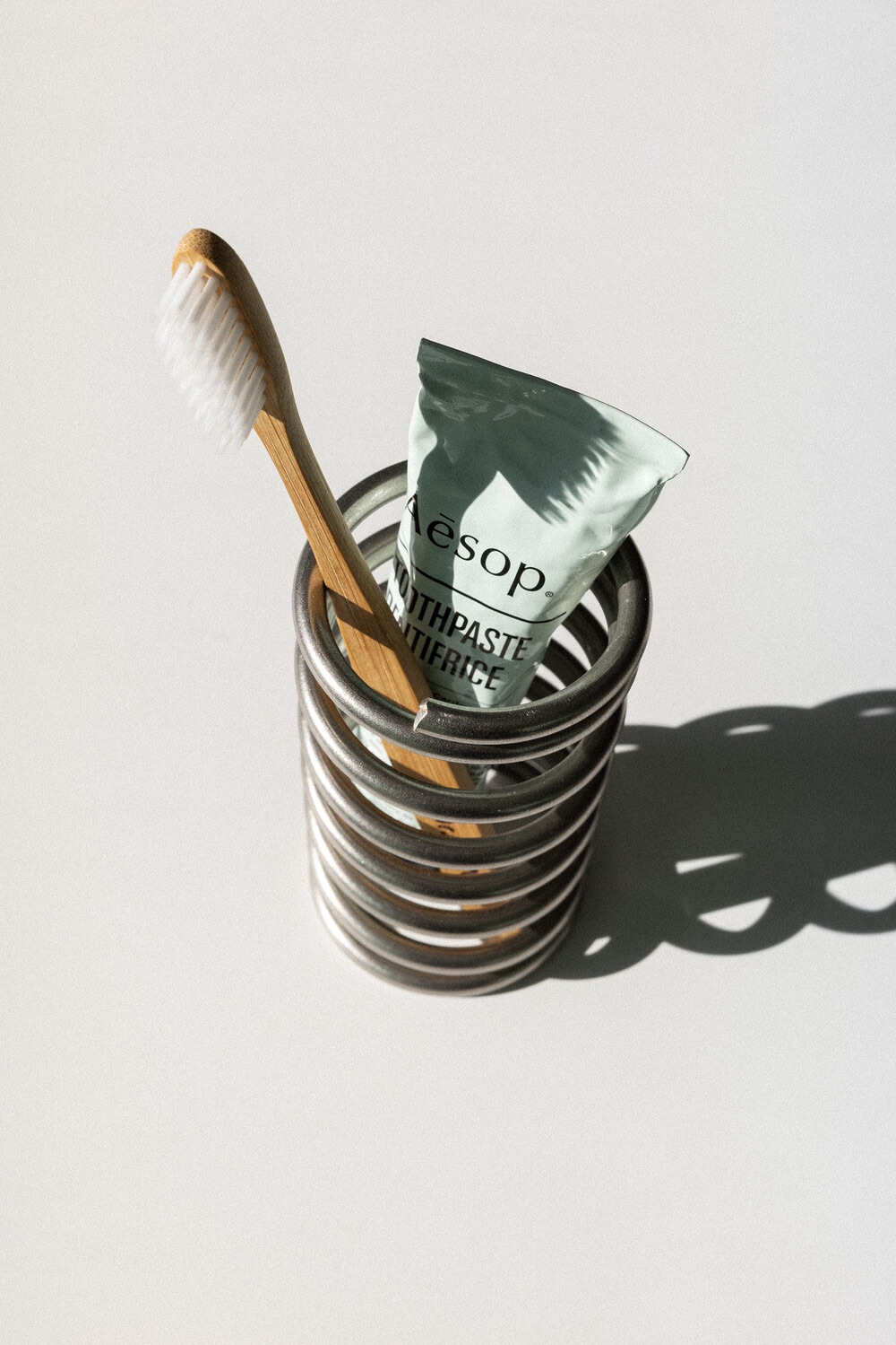 𝐒𝐮𝐧𝐬𝐞𝐭 𝐒𝐞𝐥𝐞𝐜𝐭預購 | 韓國TUDES 經典螺旋支架 不鏽鋼拉絲 牙刷架 極簡