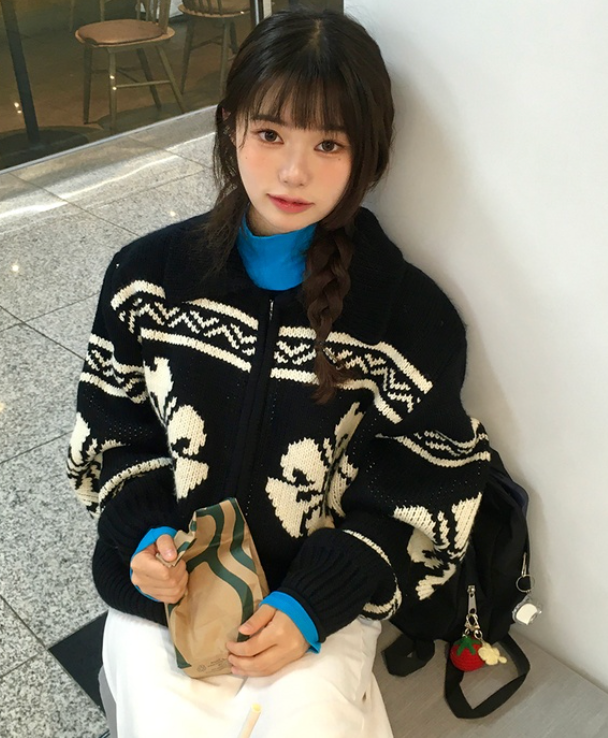 Rockcake Flower Cowichan Cardigan