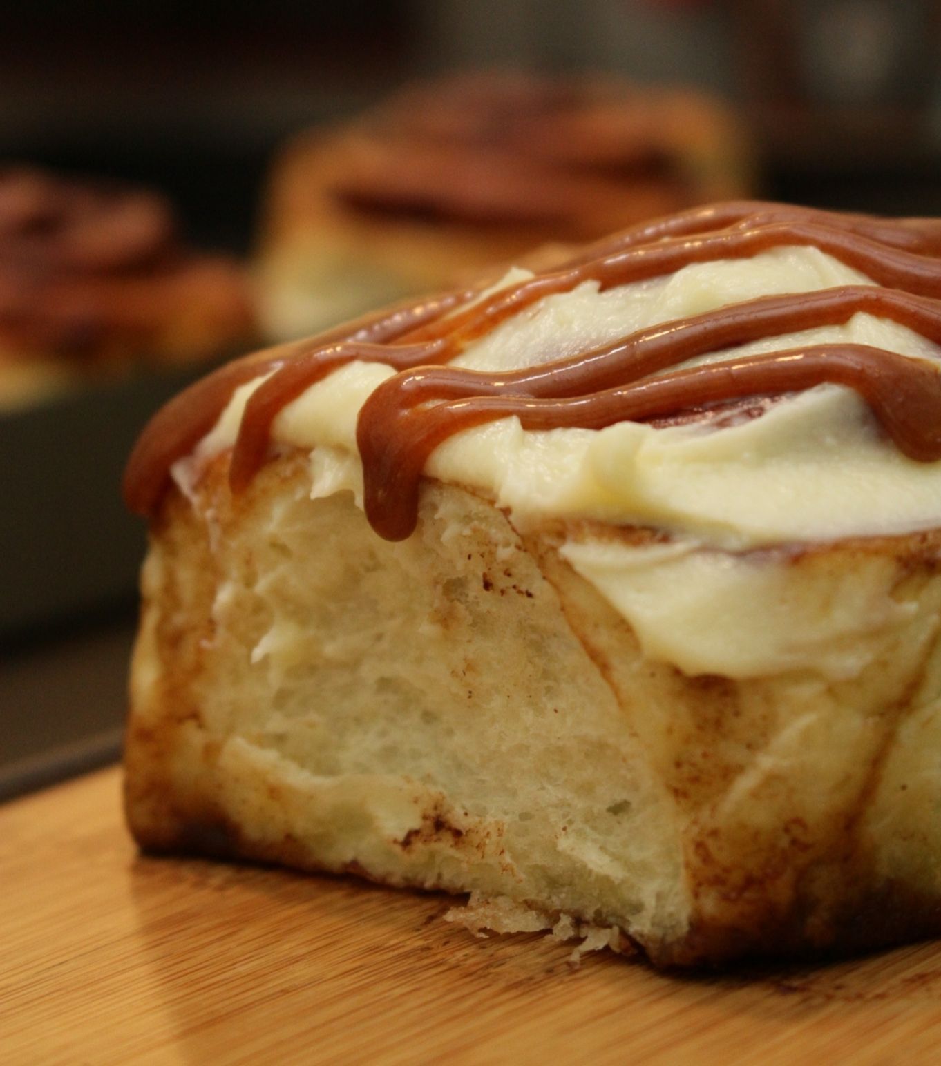 雙醬焦糖乳酪肉桂捲 Cinnamon Rolls with Toffee Caramel and Cheese