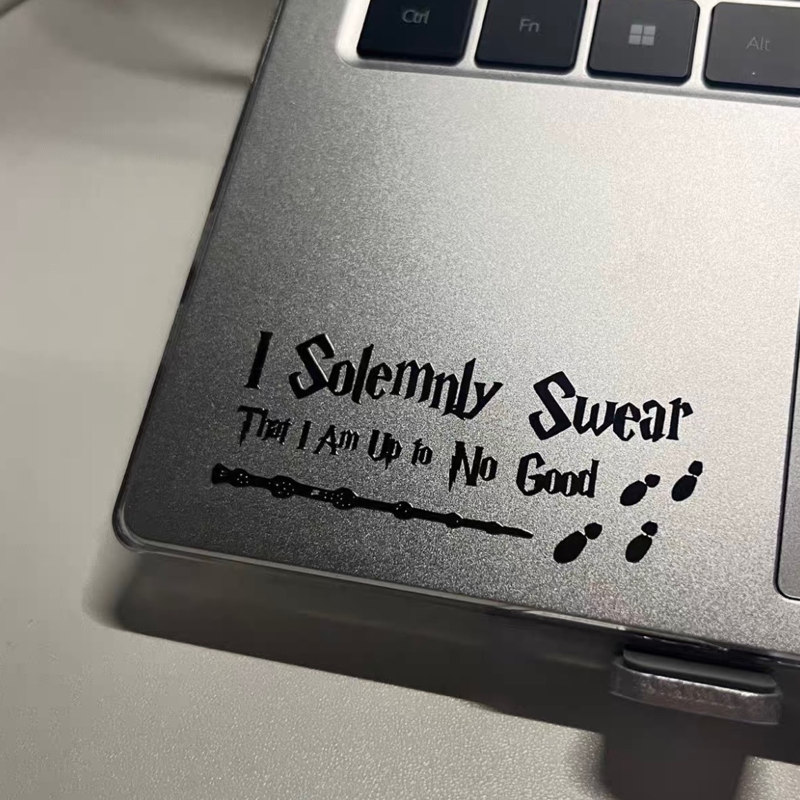 進入哈利波特的世界✨「絕對不懷好意」金屬貼