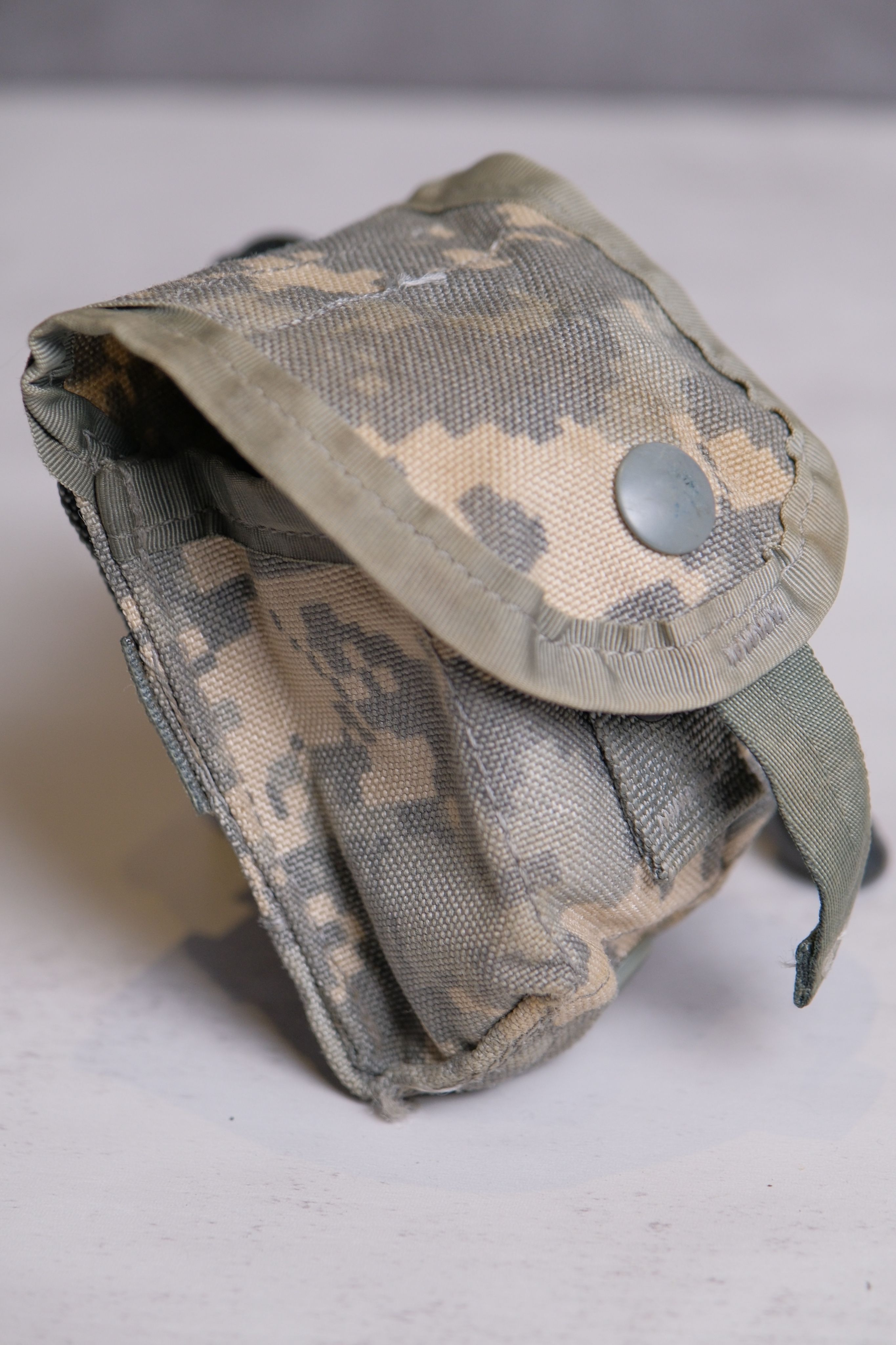 美軍 ACU UCP 迷彩 M67 手榴彈袋