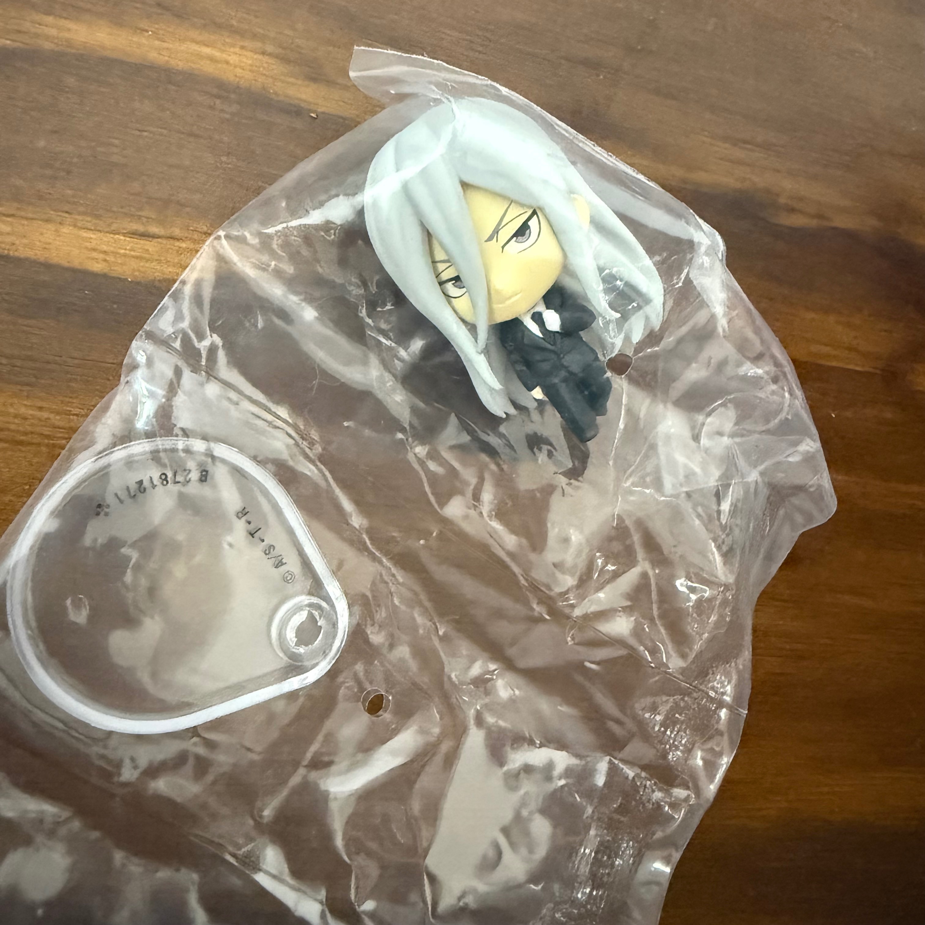 家庭教師 史庫瓦羅 西裝 轉蛋