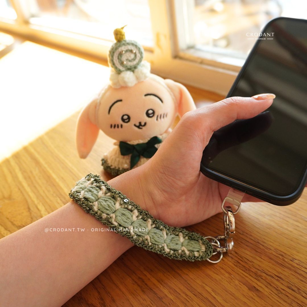 夢境甜點館-抹茶蛋糕捲（手機掛繩*1、不含墊片）