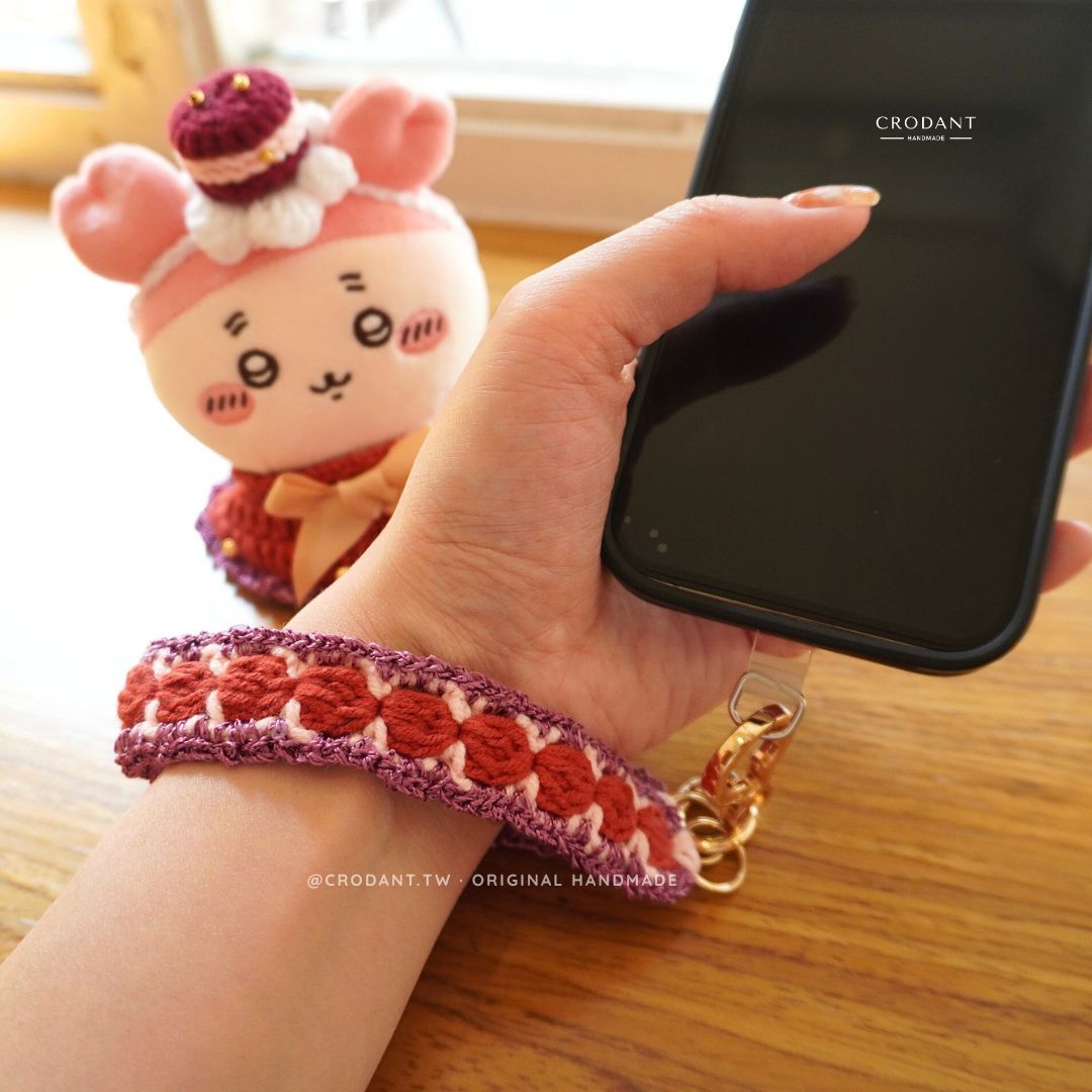 夢境甜點館-覆盆莓馬卡龍（手機掛繩*1、不含墊片）