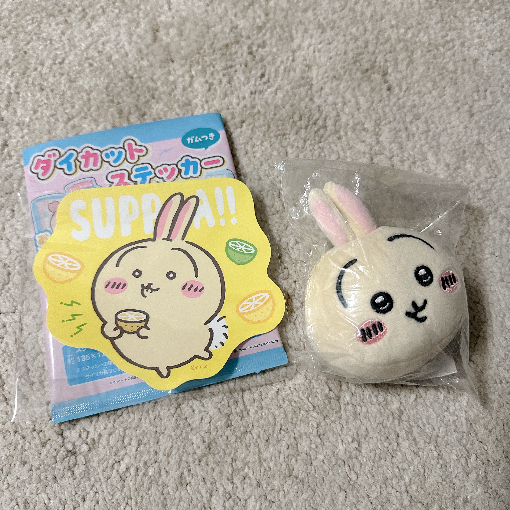 全新已拆兔兔大頭扭蛋+大貼紙