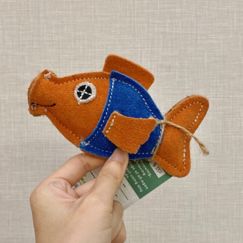 英國 G＆W 天然黃麻啃咬玩具【金魚】