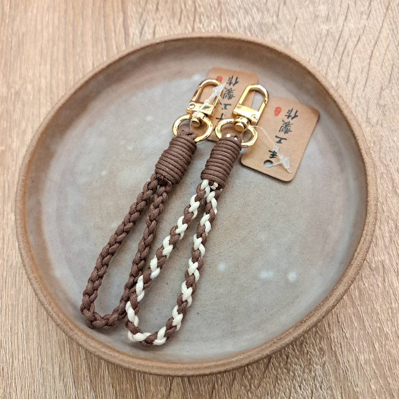 月老紅線查查 匠人魂鑰匙圈 四股輕防水蠟繩編織 ✨ 手工設計客製禮物 情侶對戒吊飾 精品質感小物