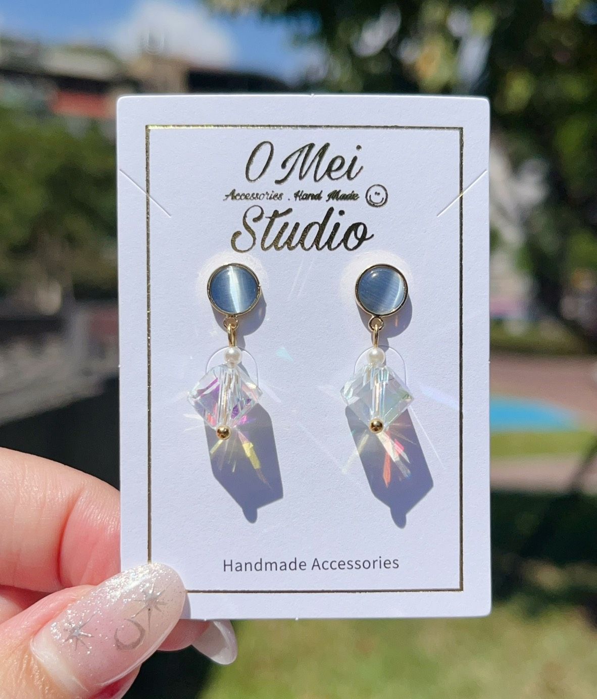 手作耳環-藍色貓眼絢彩方珠耳環