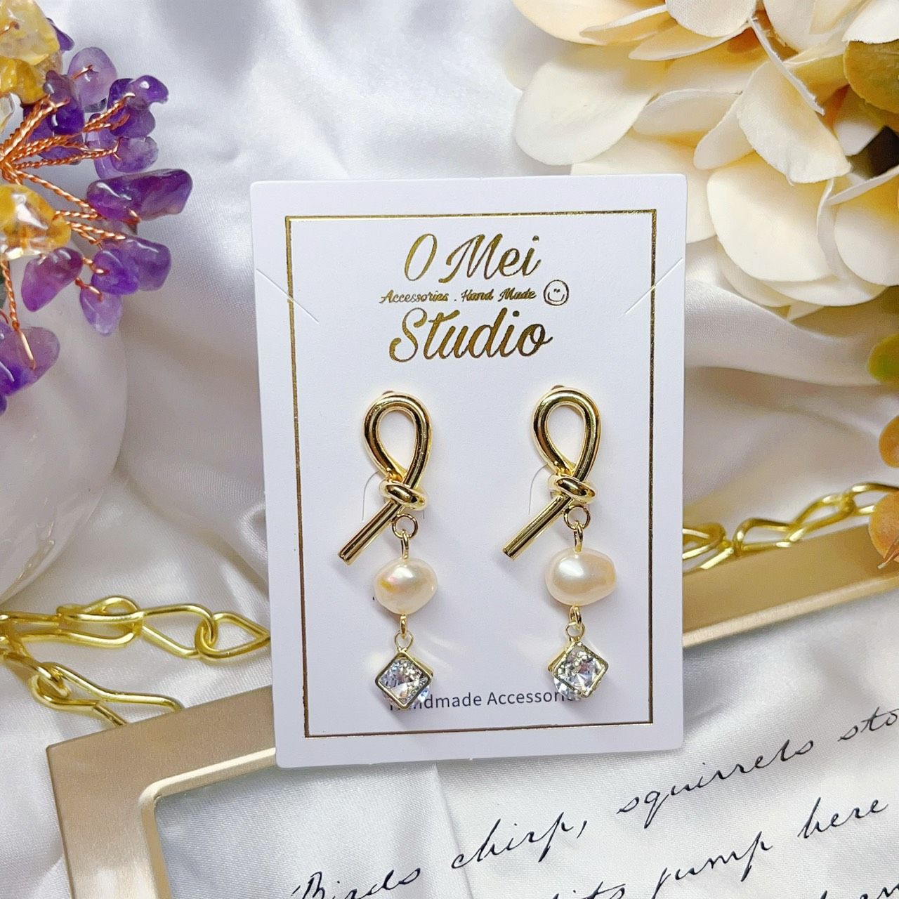 手作耳環-繩結淡水珍珠方形鋯石耳環