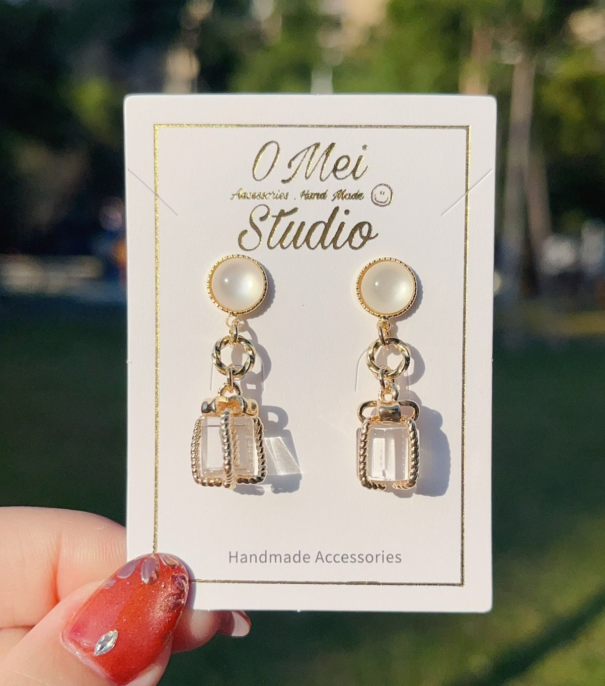 手作耳環-白色貓眼禮物盒耳環