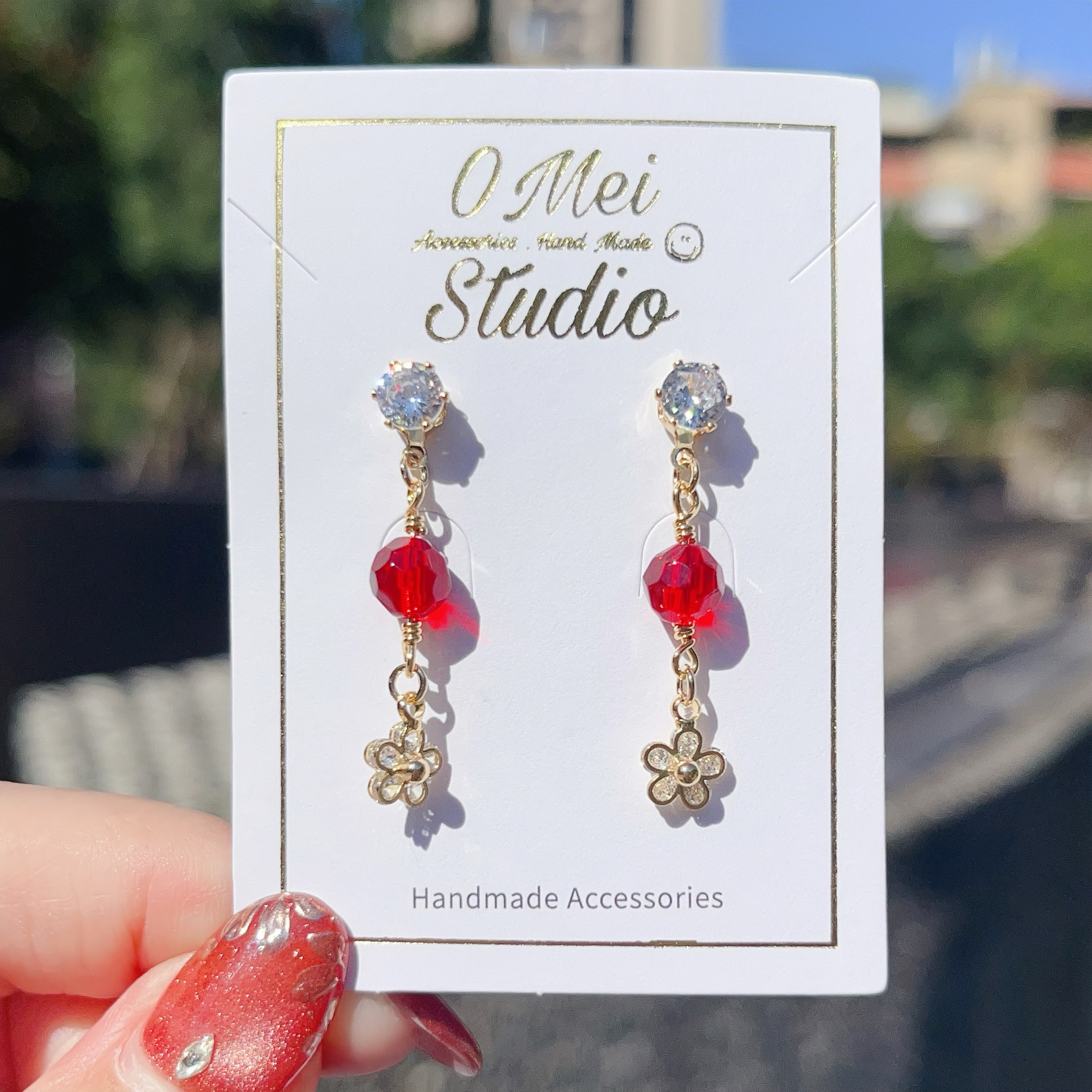 手作耳環-2026.01新品-鋯石紅色玻璃珠小花耳環