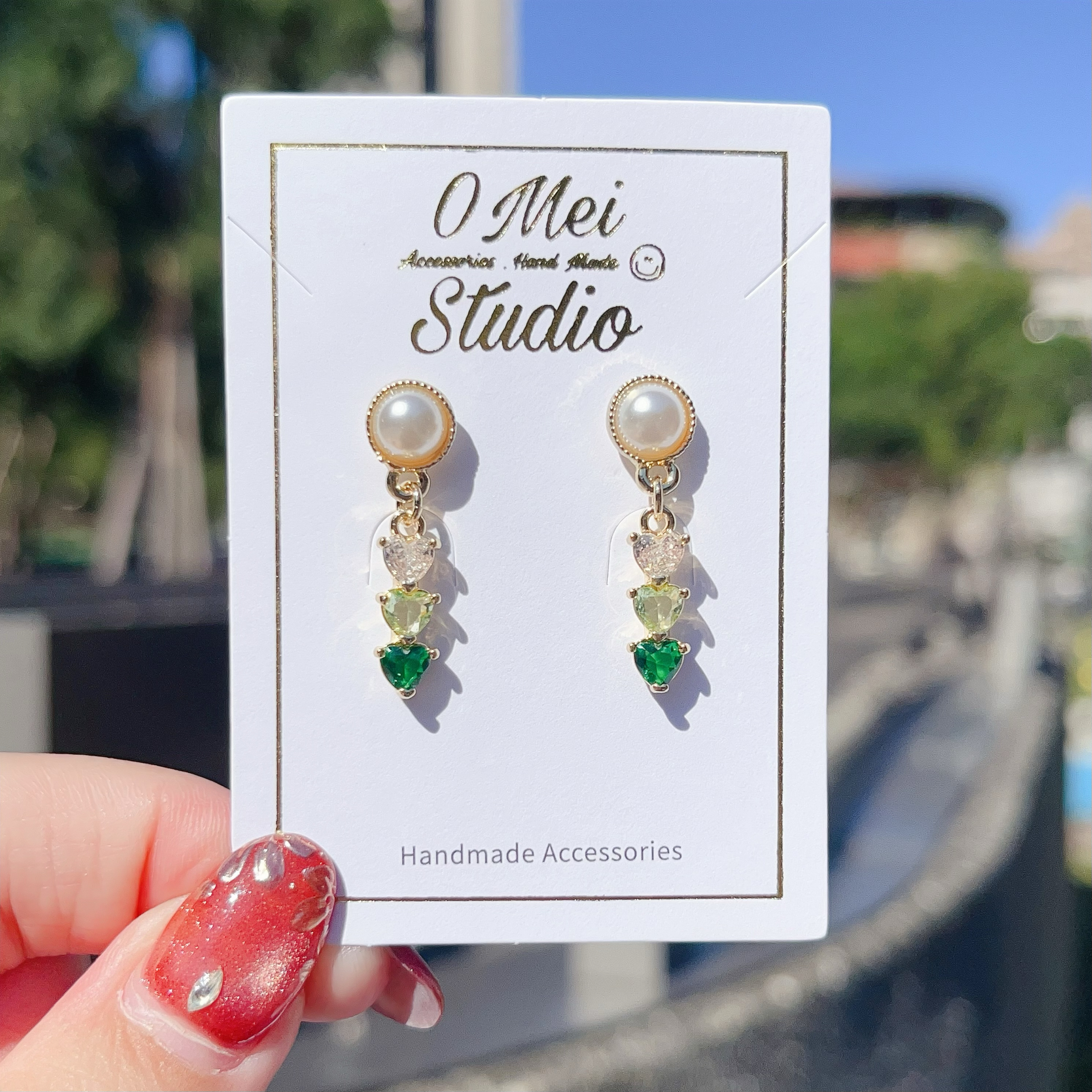 手作耳環-2026.01新品-綠色鋯石愛心串串仿珍珠耳環