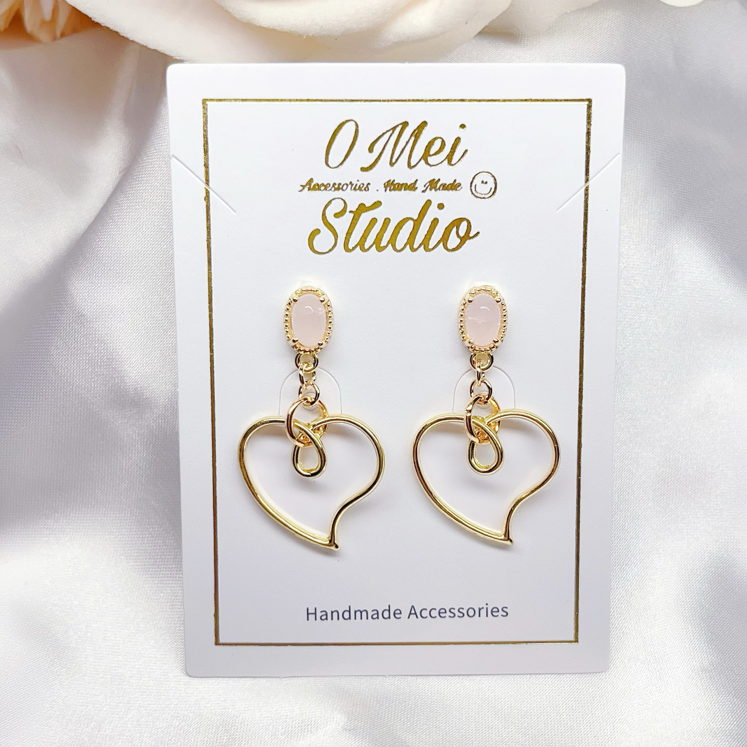 手作耳環-2026.02新品-粉紅線條愛心耳環