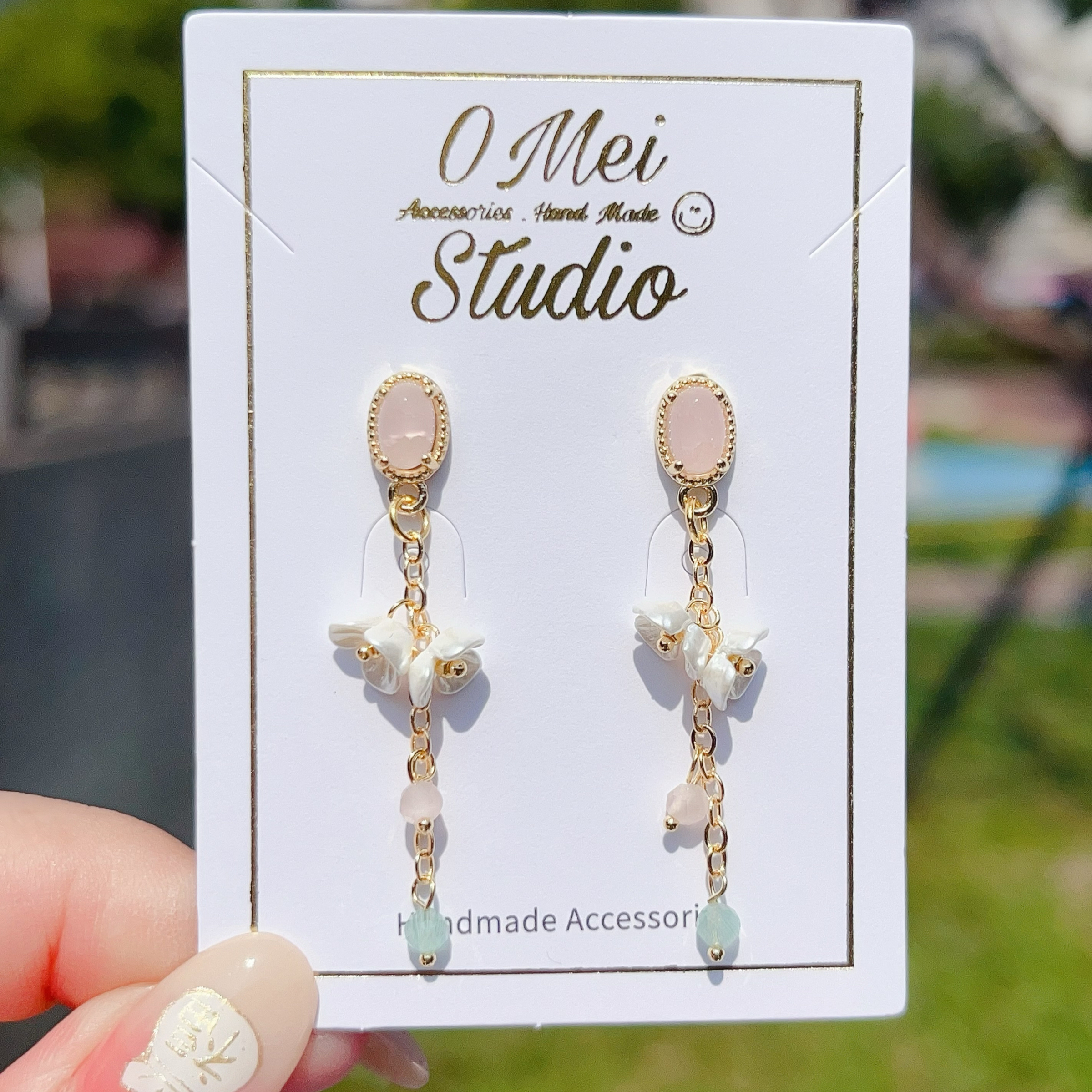 手作耳環-2026.03新品-仿粉晶三瓣花花耳環