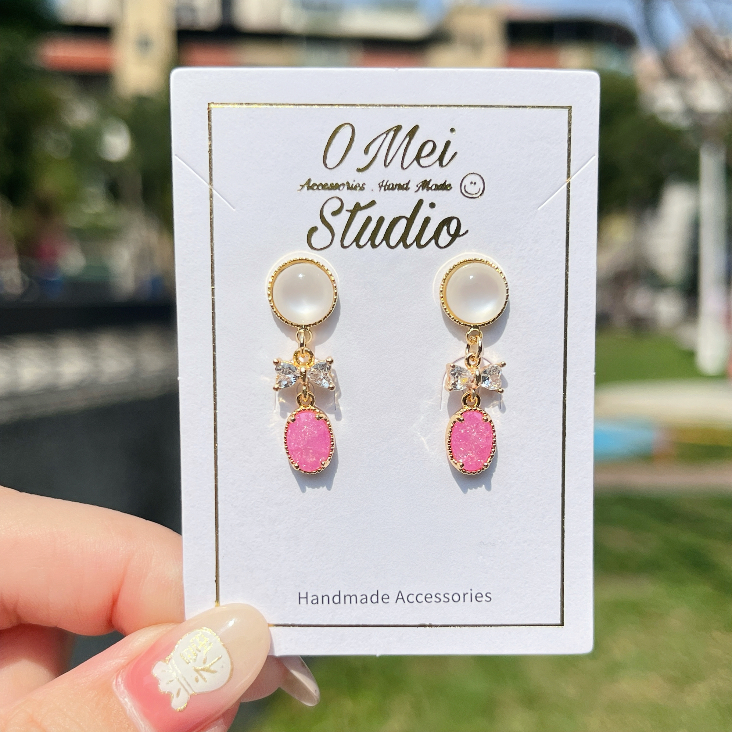 手作耳環-2026.03新品-貓眼鋯石蝴蝶結粉色冰花耳環