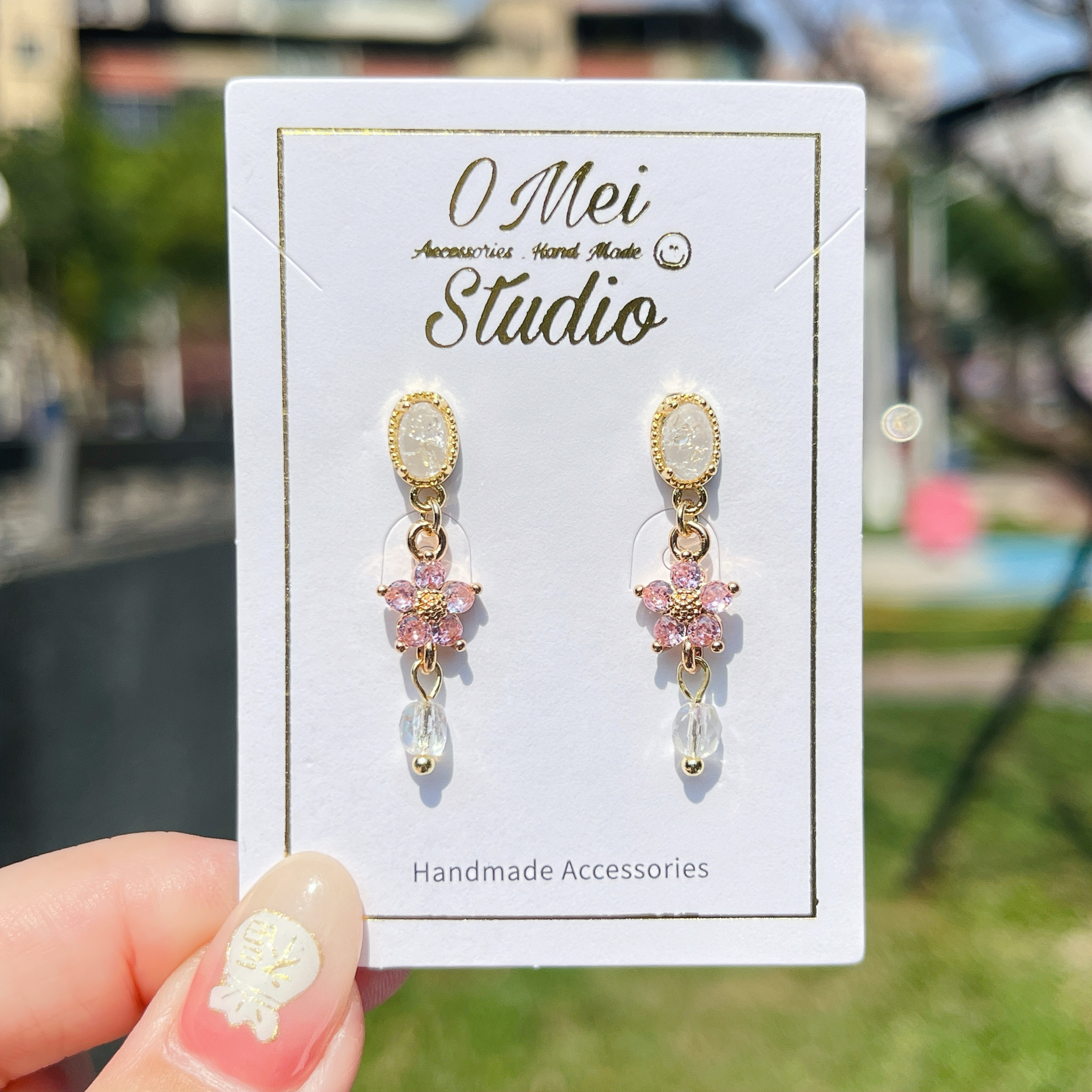 手作耳環-2026.03新品-粉色鋯石花花仿冰花耳環