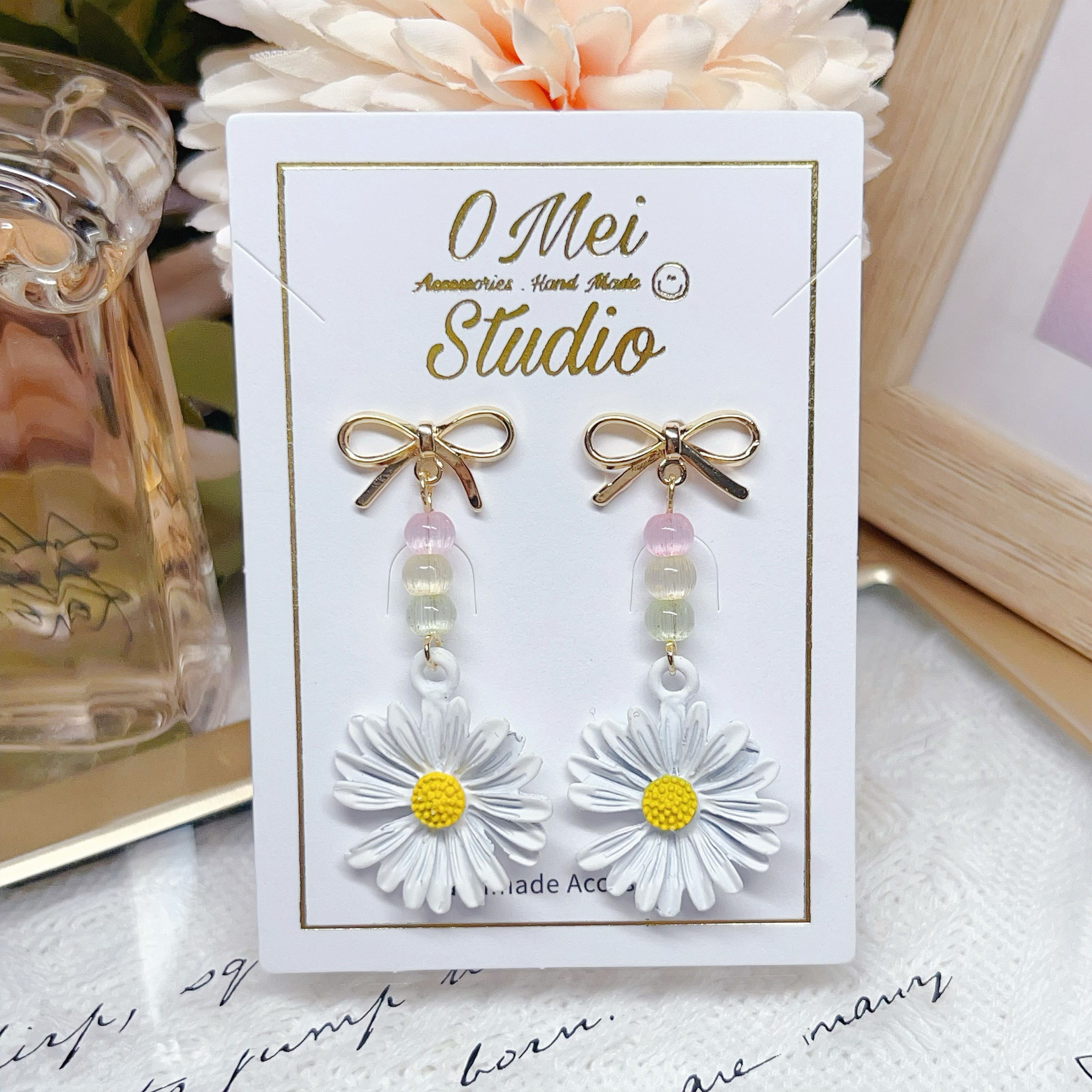 手作耳環-2026.04新品-蝴蝶結繽紛小雛菊耳環