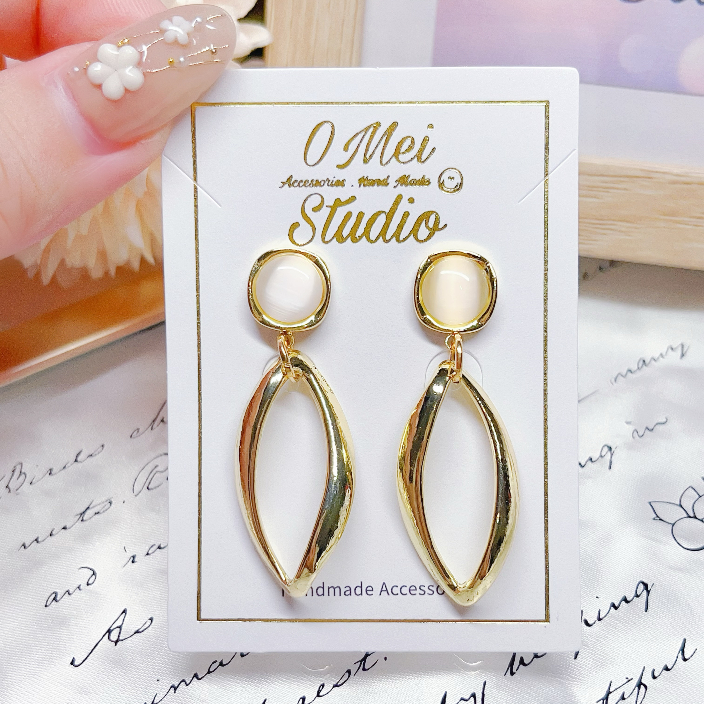 手作耳環-2026.04新品-貓眼水滴金圈耳環