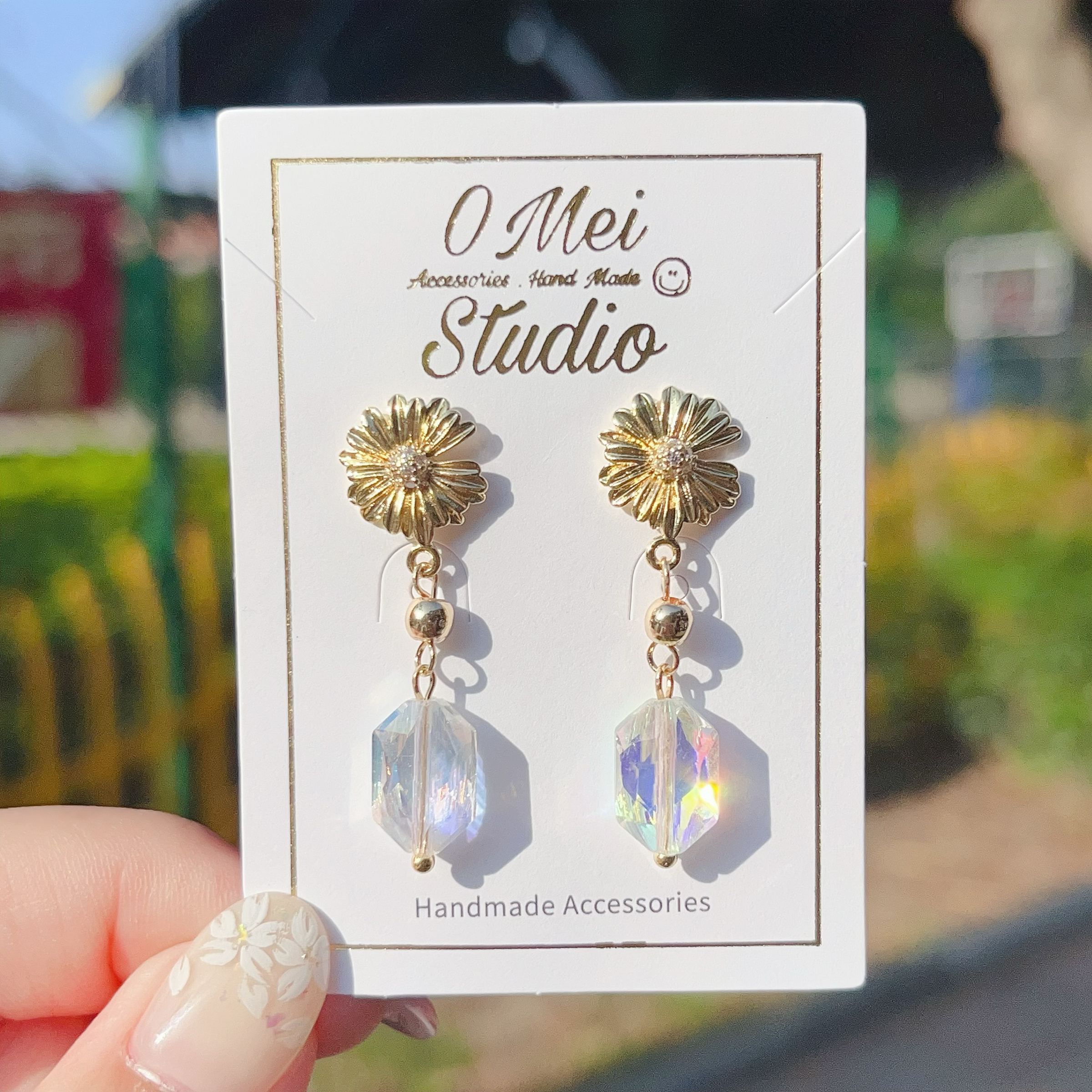 手作耳環-2026.04新品-雛菊絢彩玻璃珠耳環