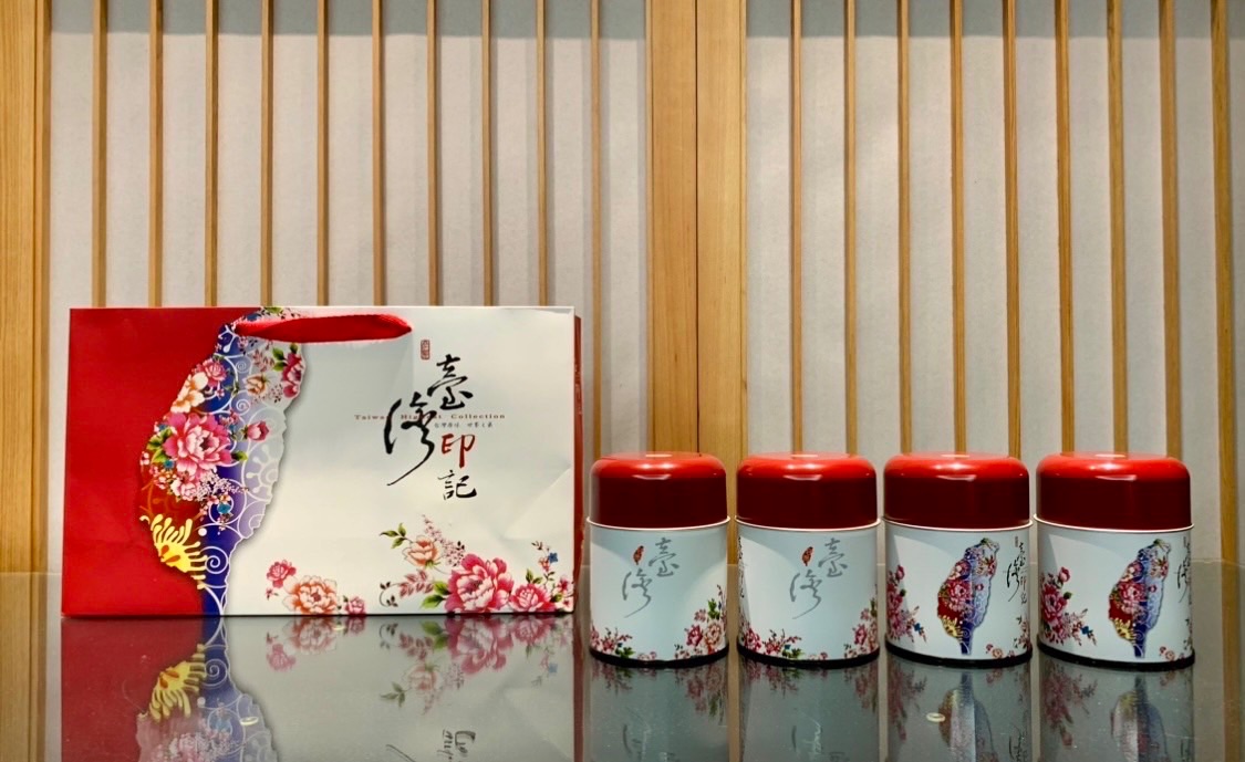 臺灣印記鐵罐禮盒（附小鐵罐*4、大手提袋*1）
