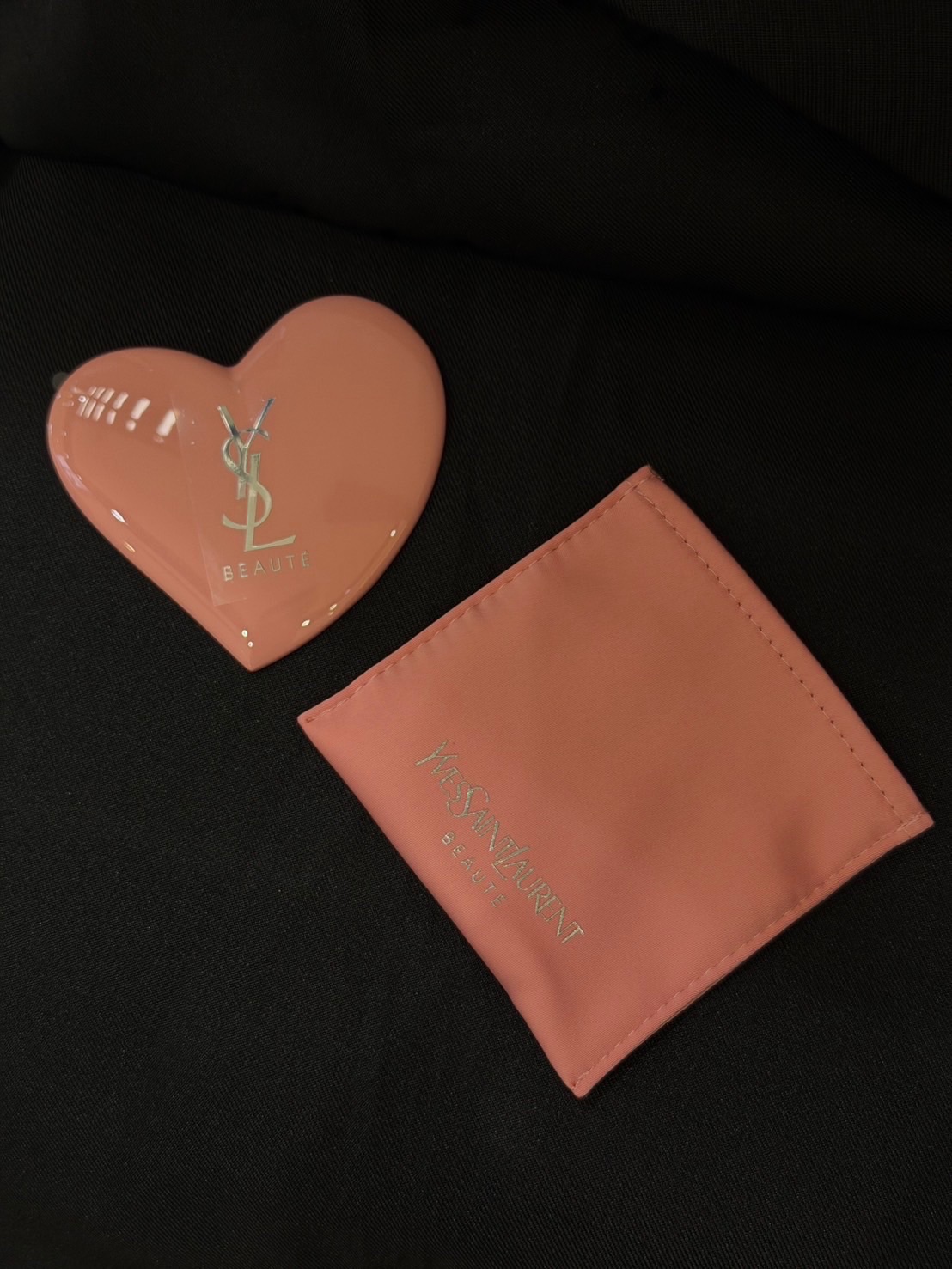 YSL 聖羅蘭 粉色心型隨身鏡