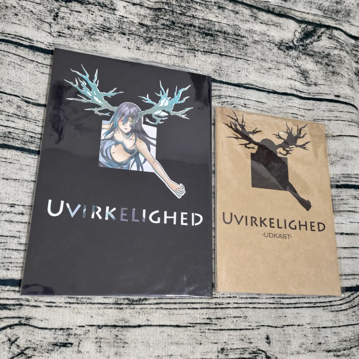 戀戀--Uvirkelighed--一般向 原創類 插畫本，含副刊