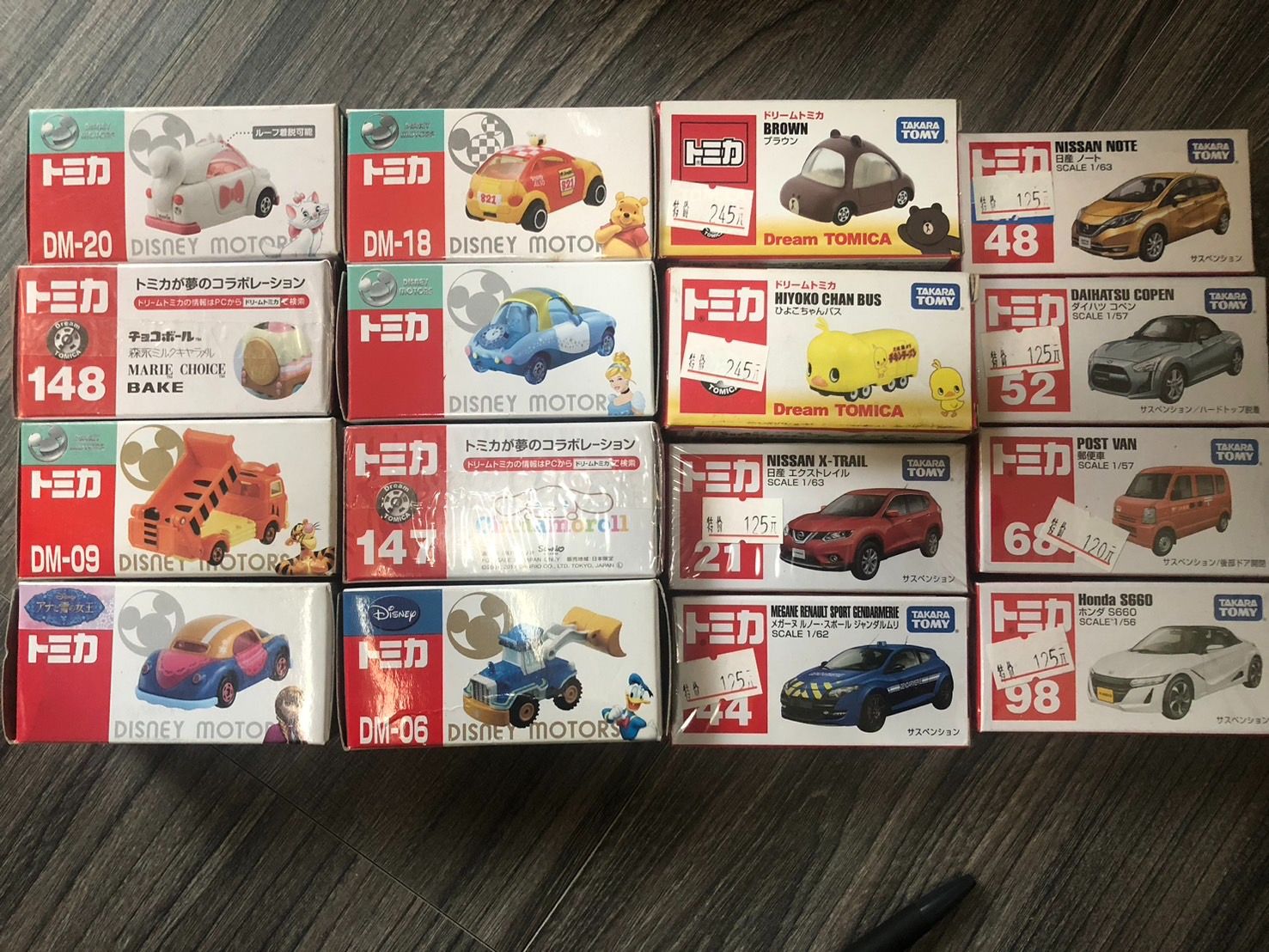 【模販珍藏館】*現貨* TOMICA 汽車世界 多美小汽車 21 44 48 52 68 98 迪士尼 熊大 日清小雞
