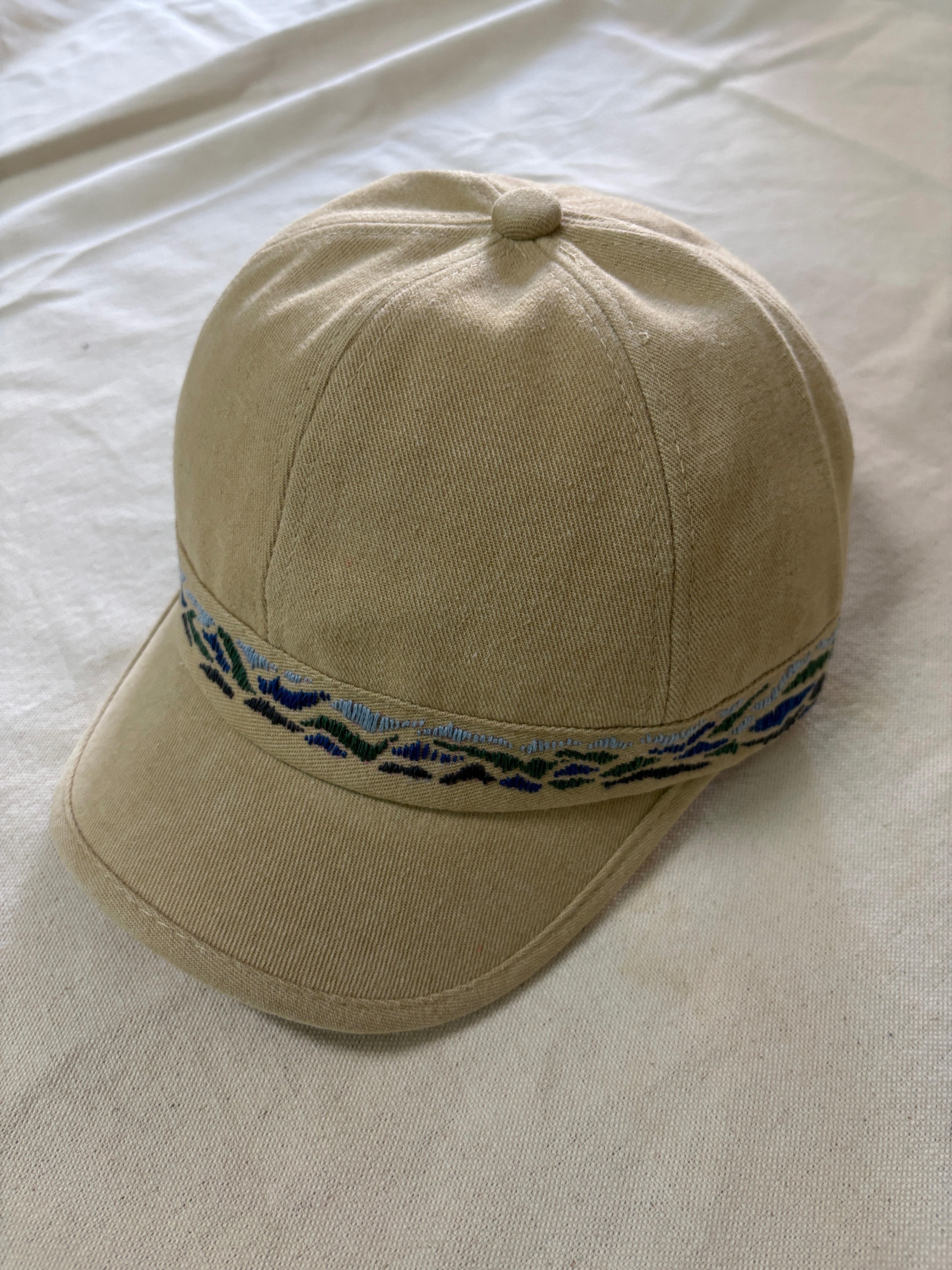 四色抽象色塊手縫帽