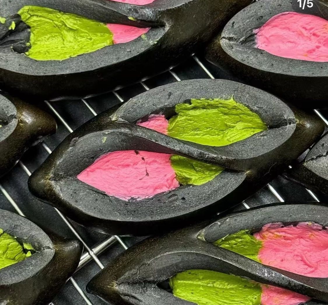 Sasa烘焙：開心果奶酥鹼水麵包（使用開心果純醬）