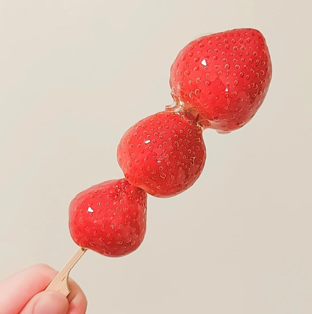 草莓糖葫蘆