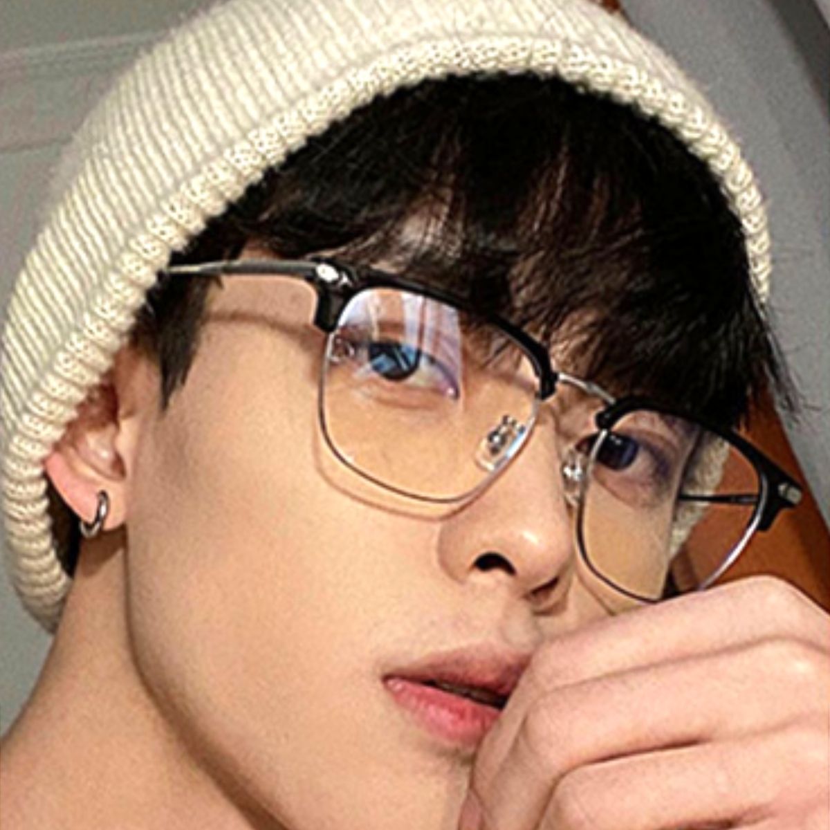 【現貨附盒】流行復古眉型鏡框霸道總裁及商務人士雅痞男的最愛穿搭 光學眼鏡（共四色）