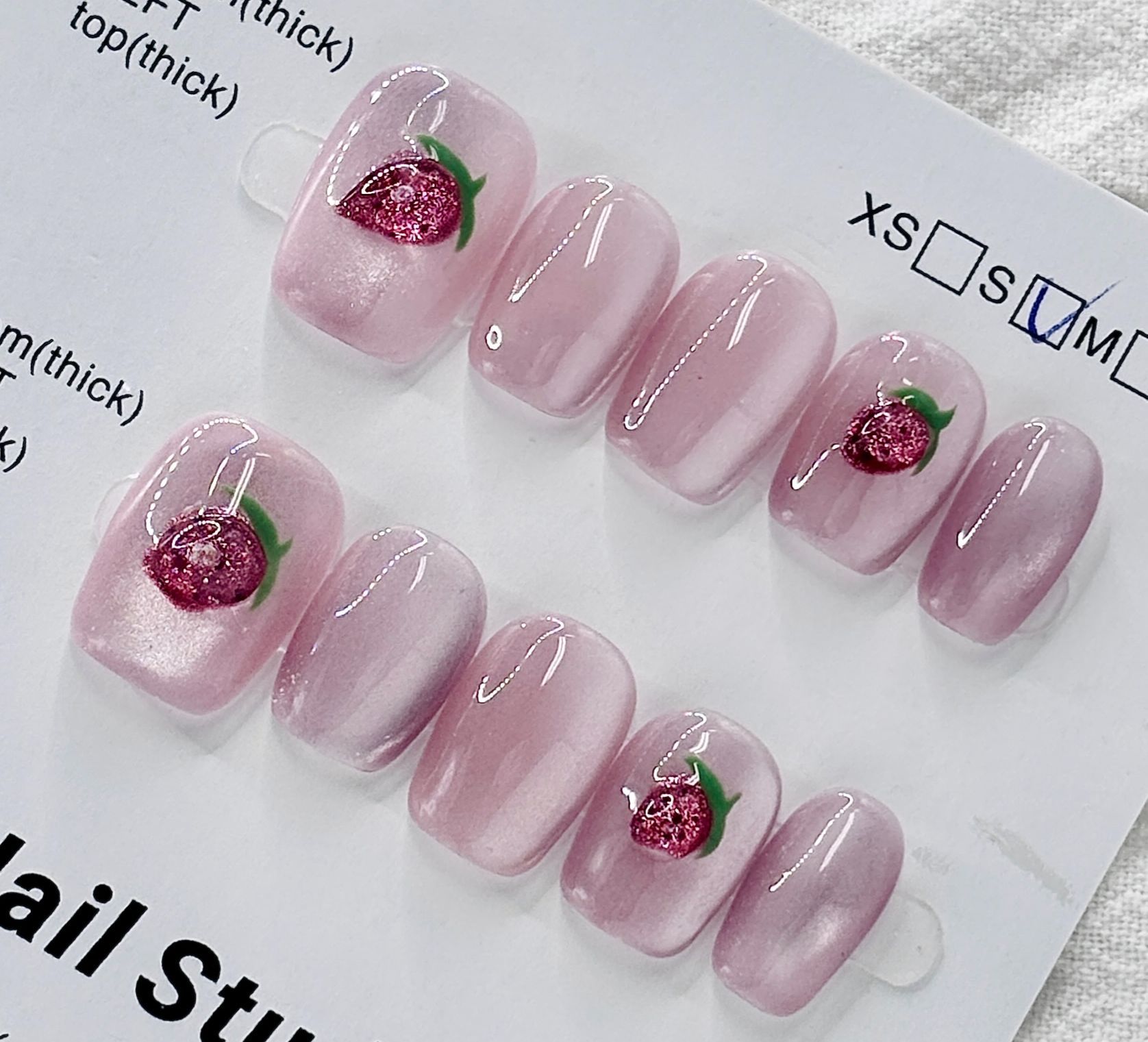 輕透貓眼粉草莓