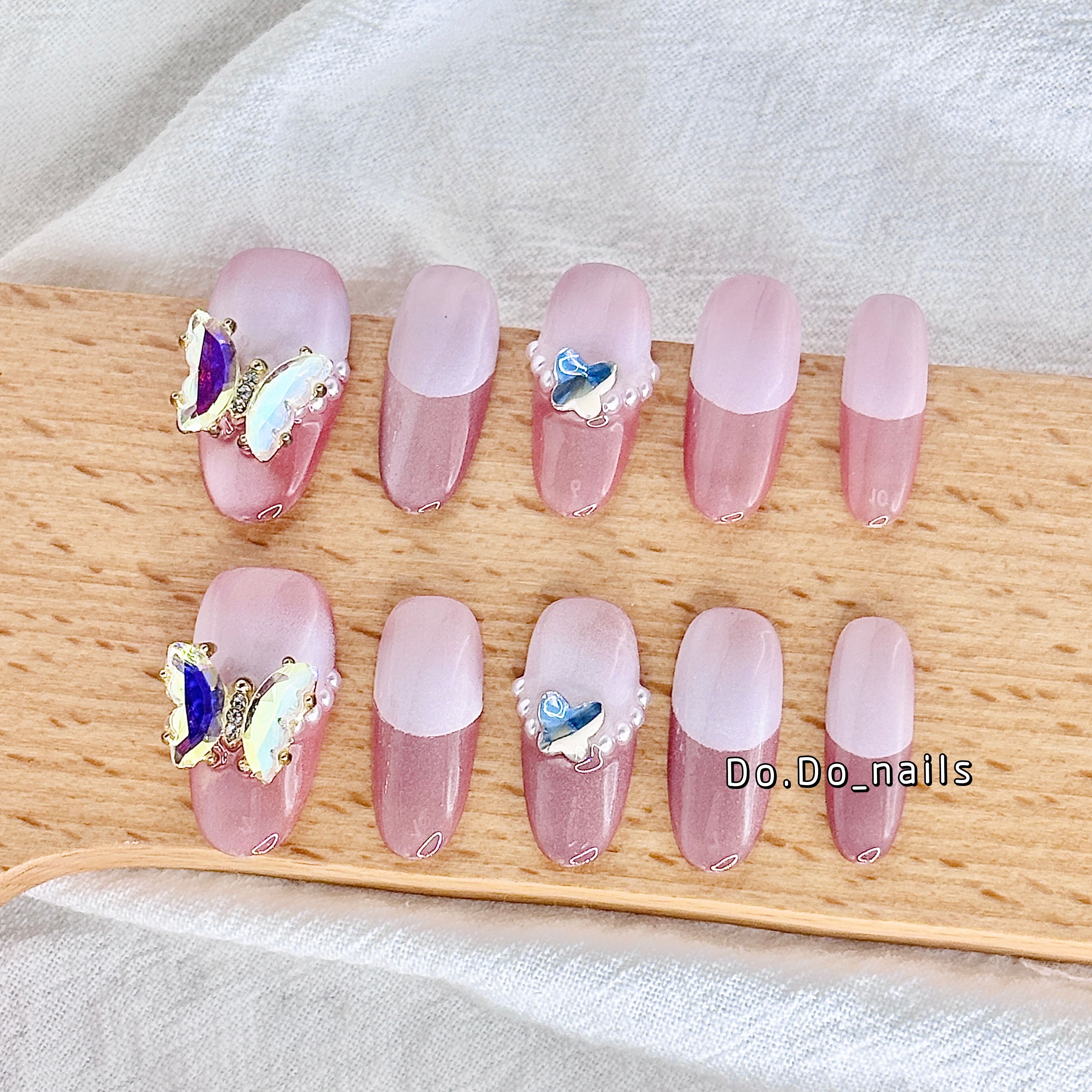 貓眼蝴蝶顛倒世界