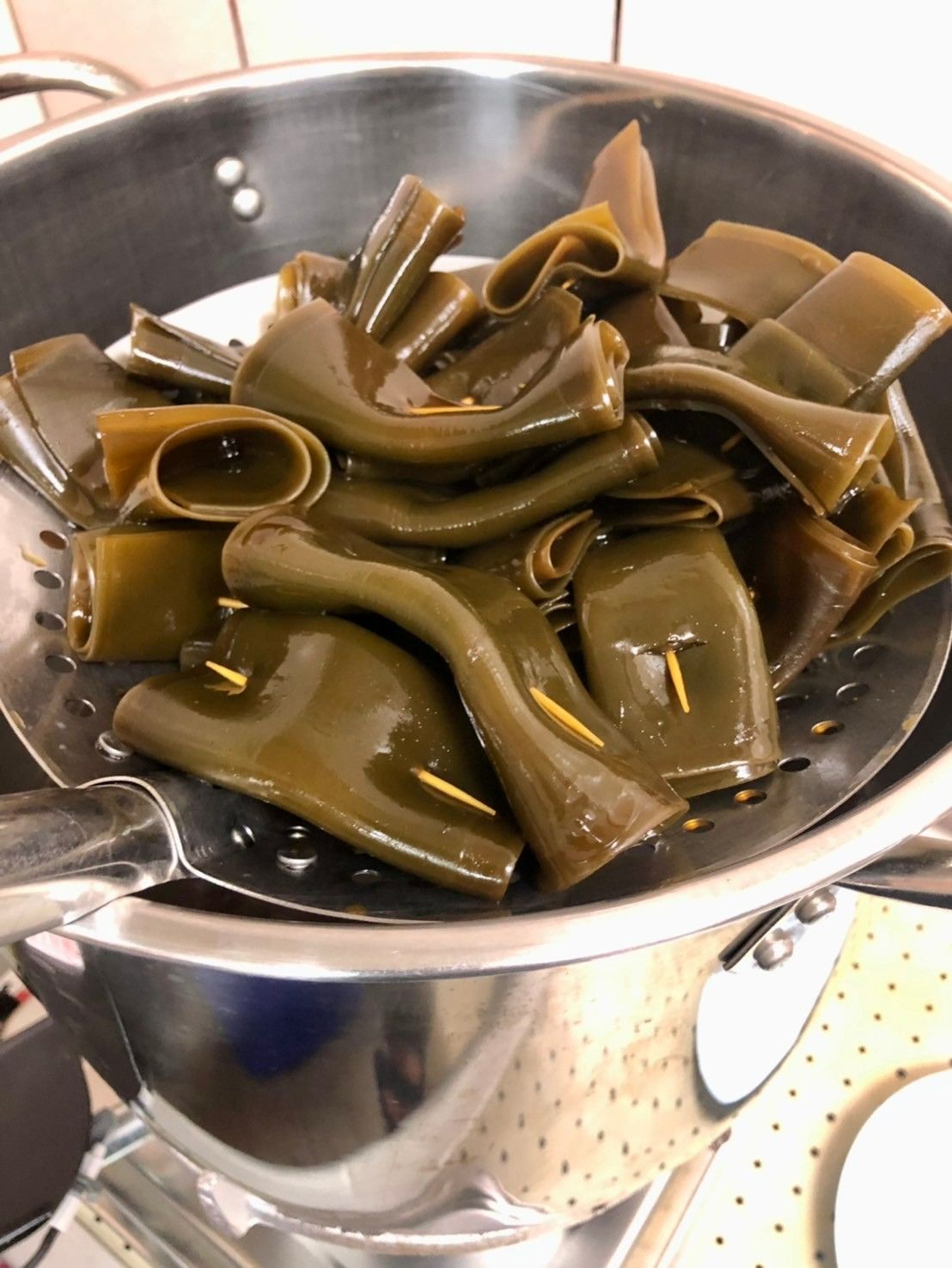 滷昆布 aka 滷海帶 （90G/約4條） *1949眷村香滷牛*