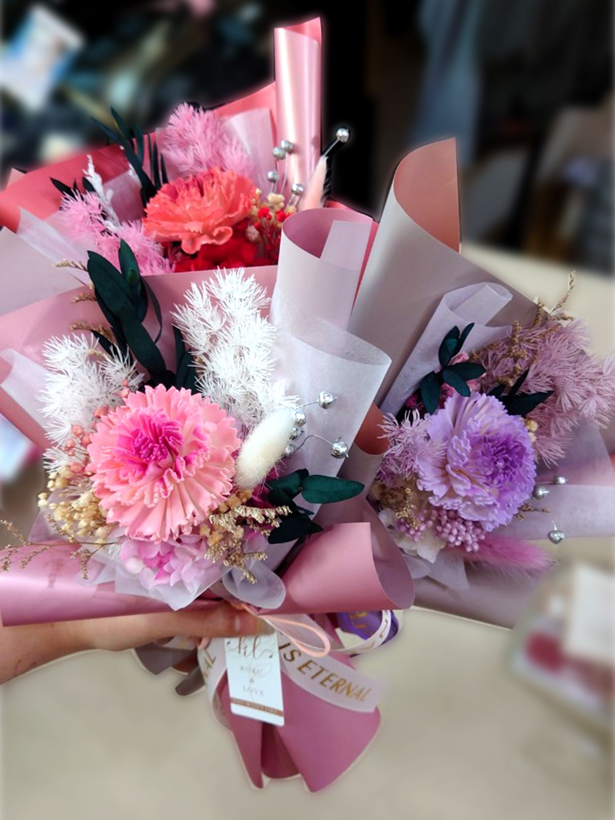 台灣現貨母親節。香氛索拉康乃馨小花束 永生花 乾燥花 母親節花束 禮物 康乃馨花束 香氛  感恩花束
