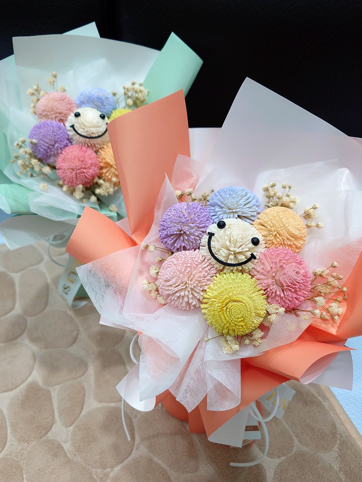 Smile。彩色微笑糰子畢業花束 乒乓菊 永生花 乾燥花 畢業花束 可愛花束 香氛花束 彩虹