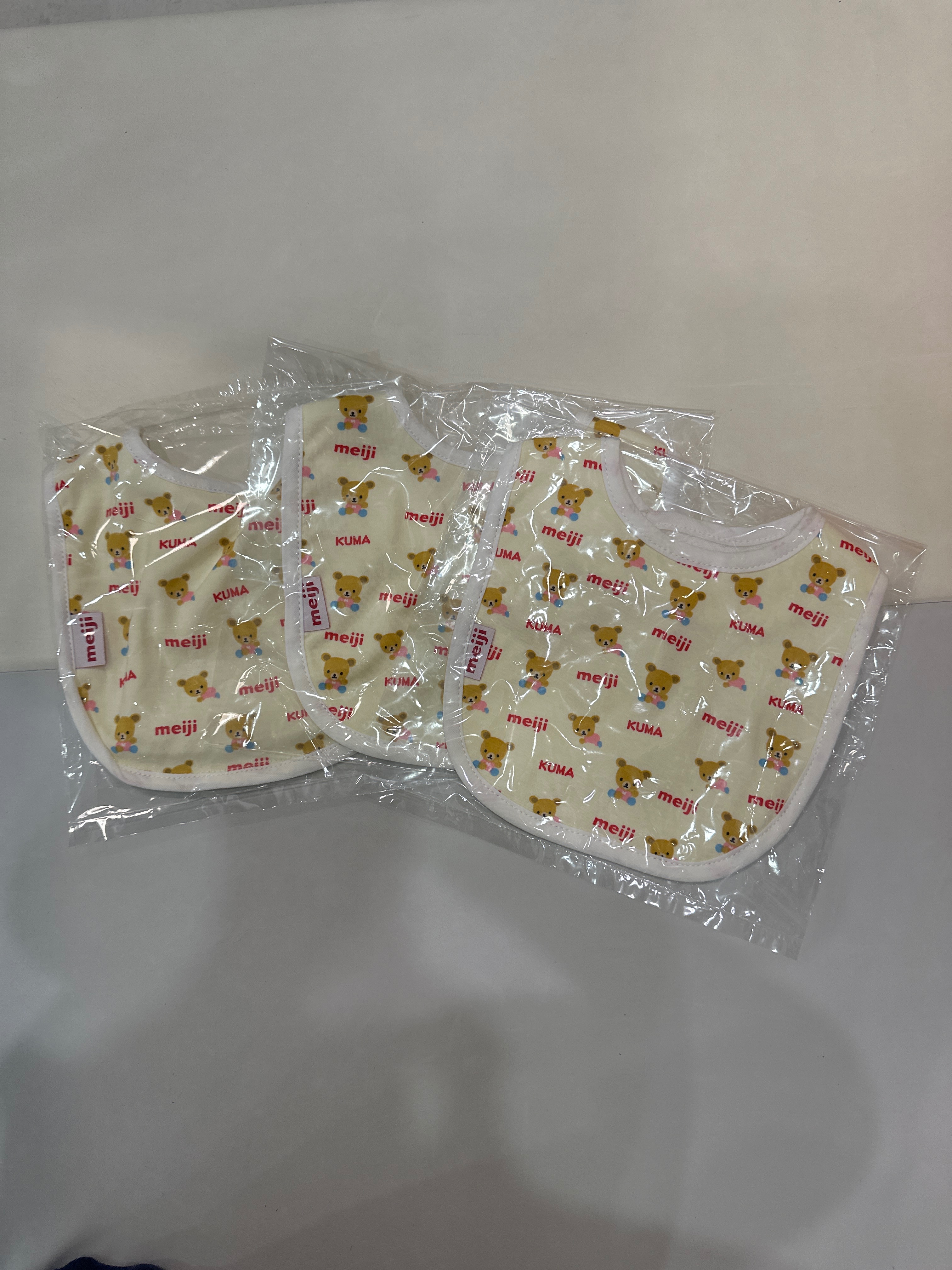 明治口水巾