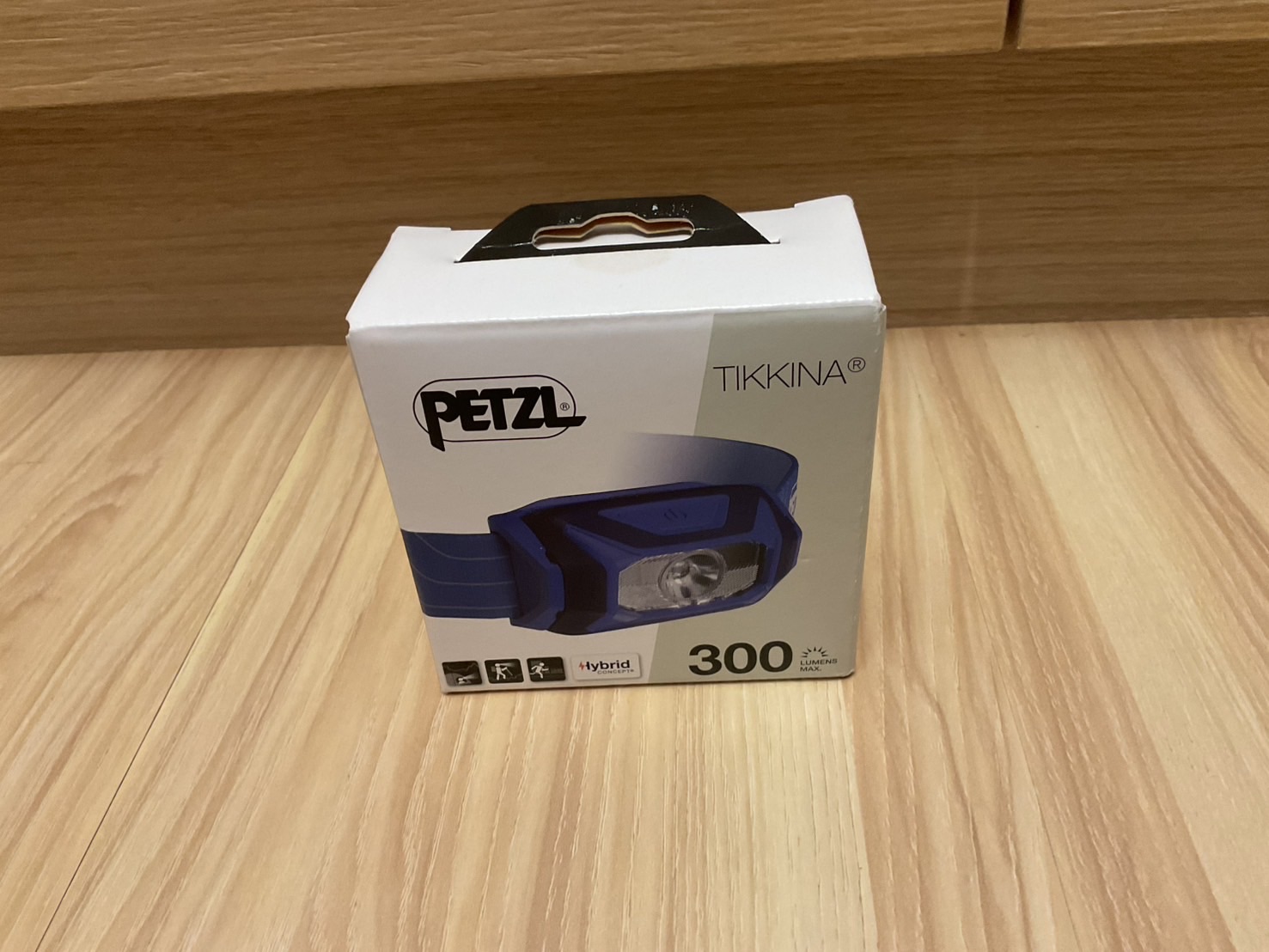 法國【PETZL】 TIKKINA 頭燈 藍 300流明