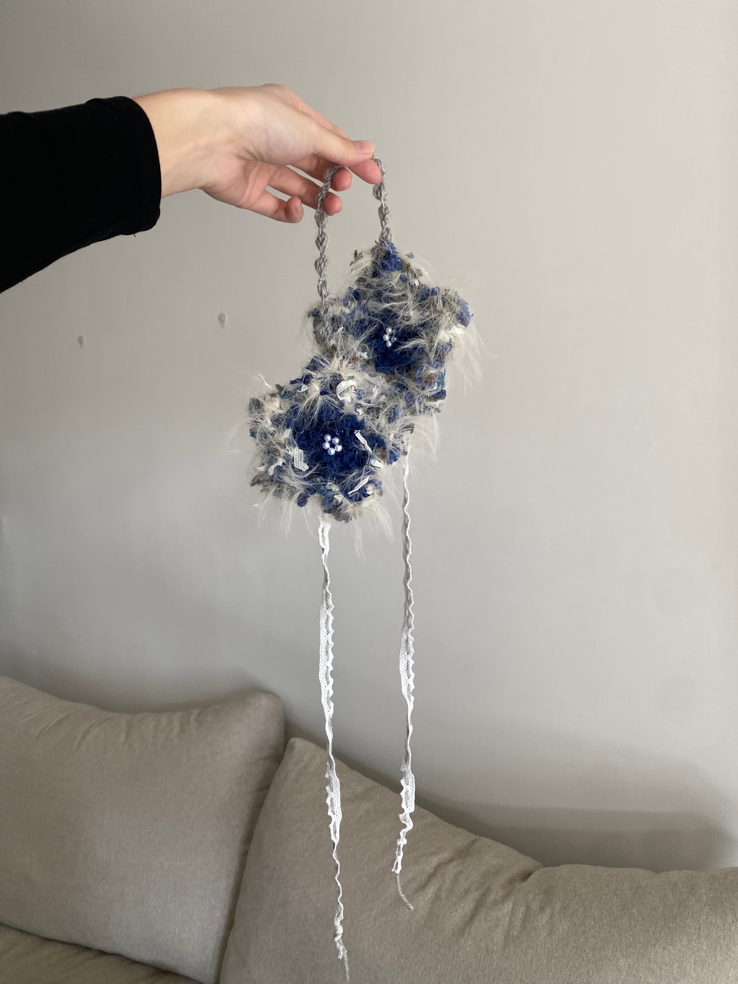 幻藍蕾絲