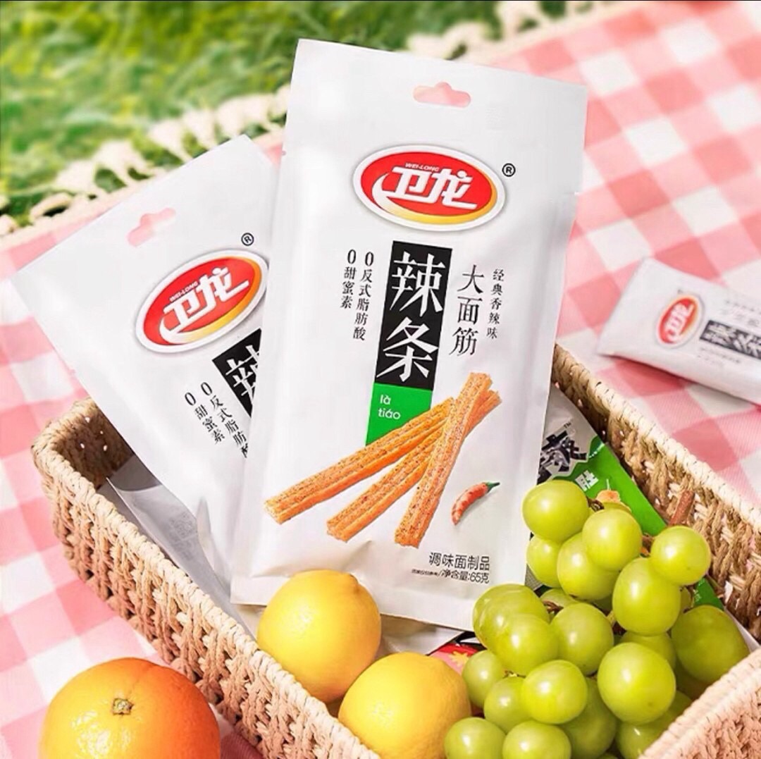 【衛龍 】大麵筋辣條 香辣味懷舊零食『現貨』