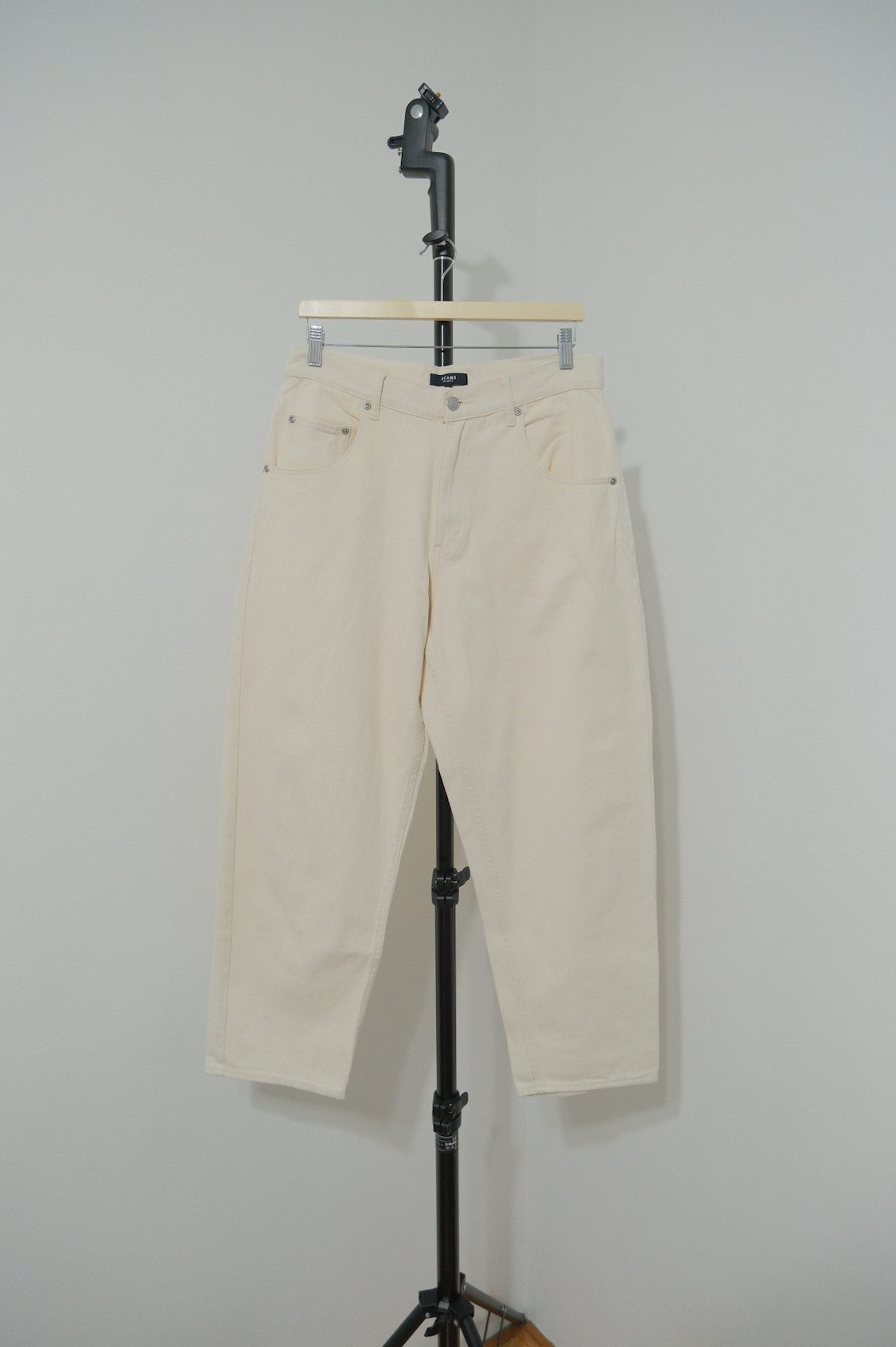 #46 BEAMS HEART 寬版錐形牛仔褲 米白 M號