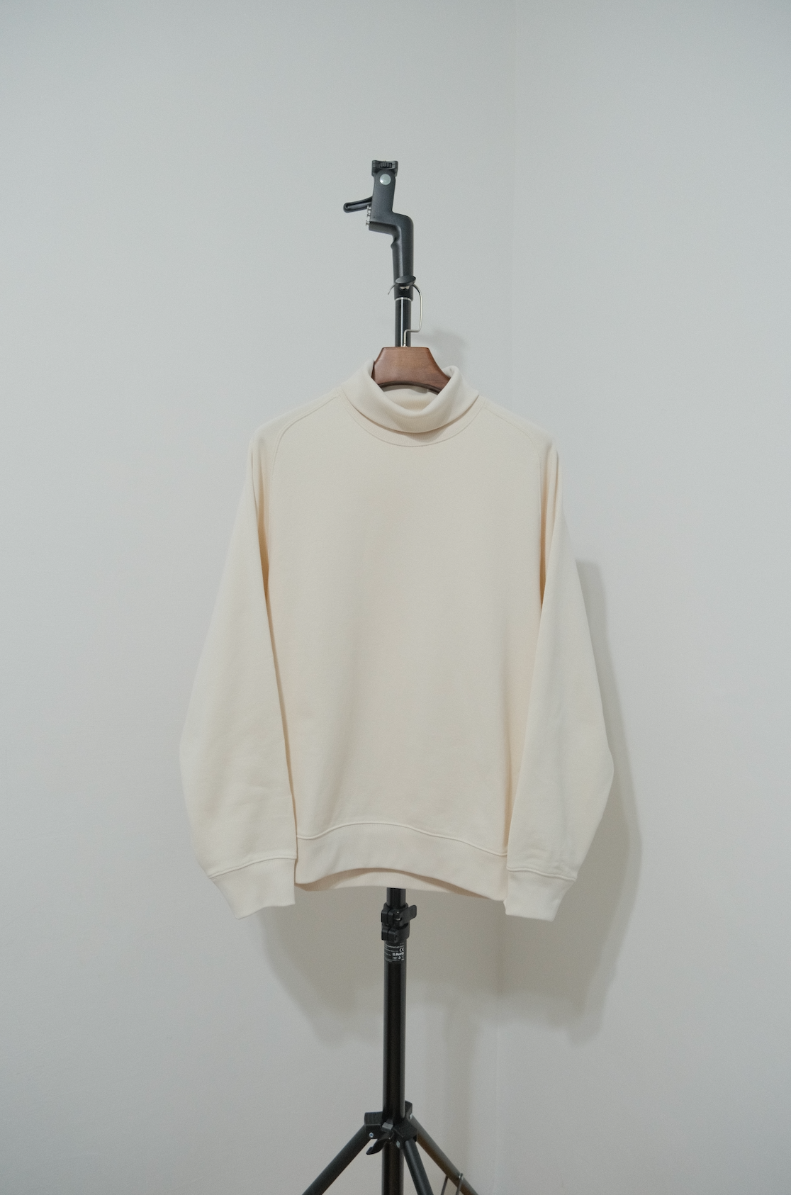 #87 全新 UNIQLO U系列 厚高領大學T L號