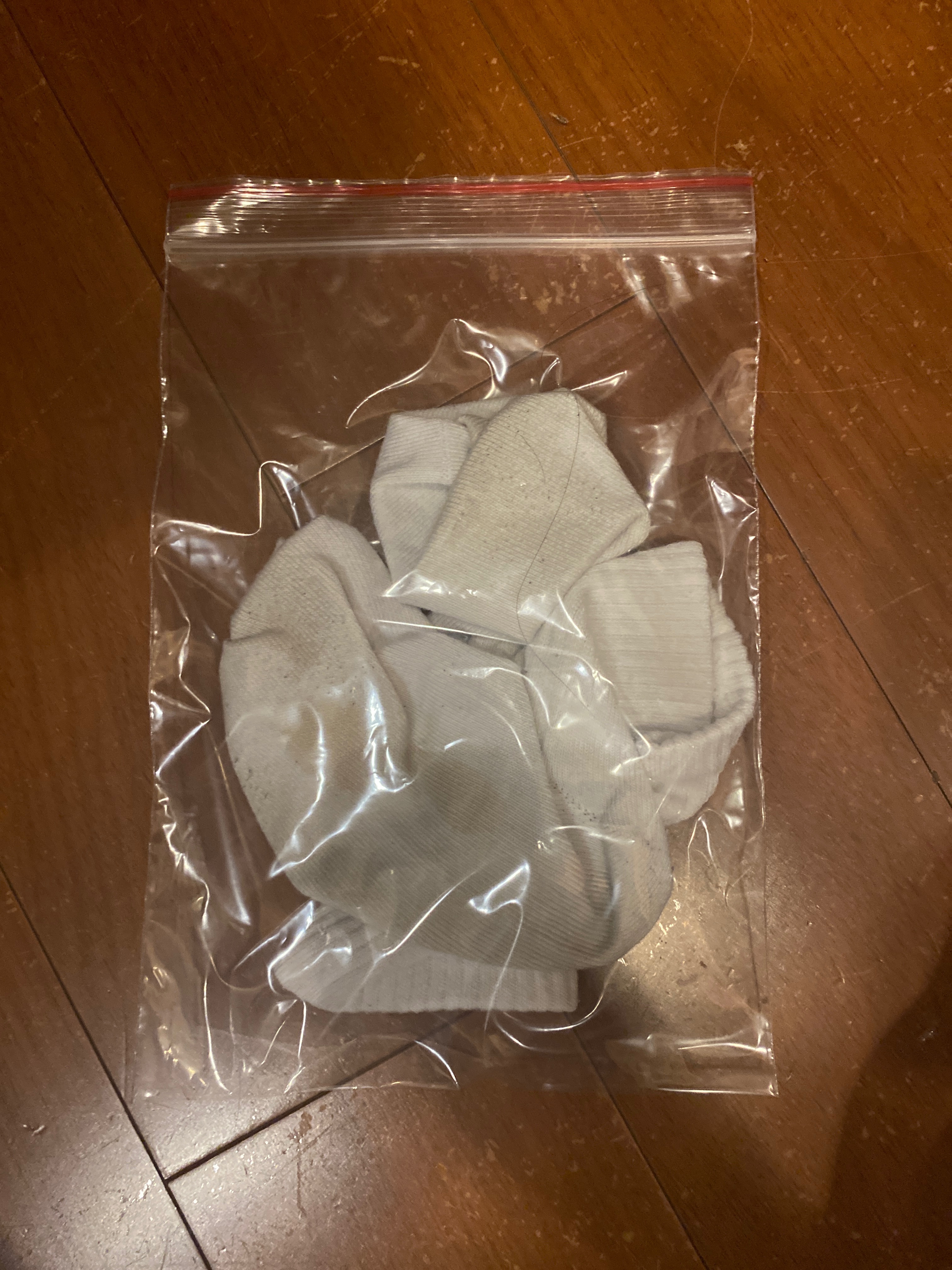 兩日白襪