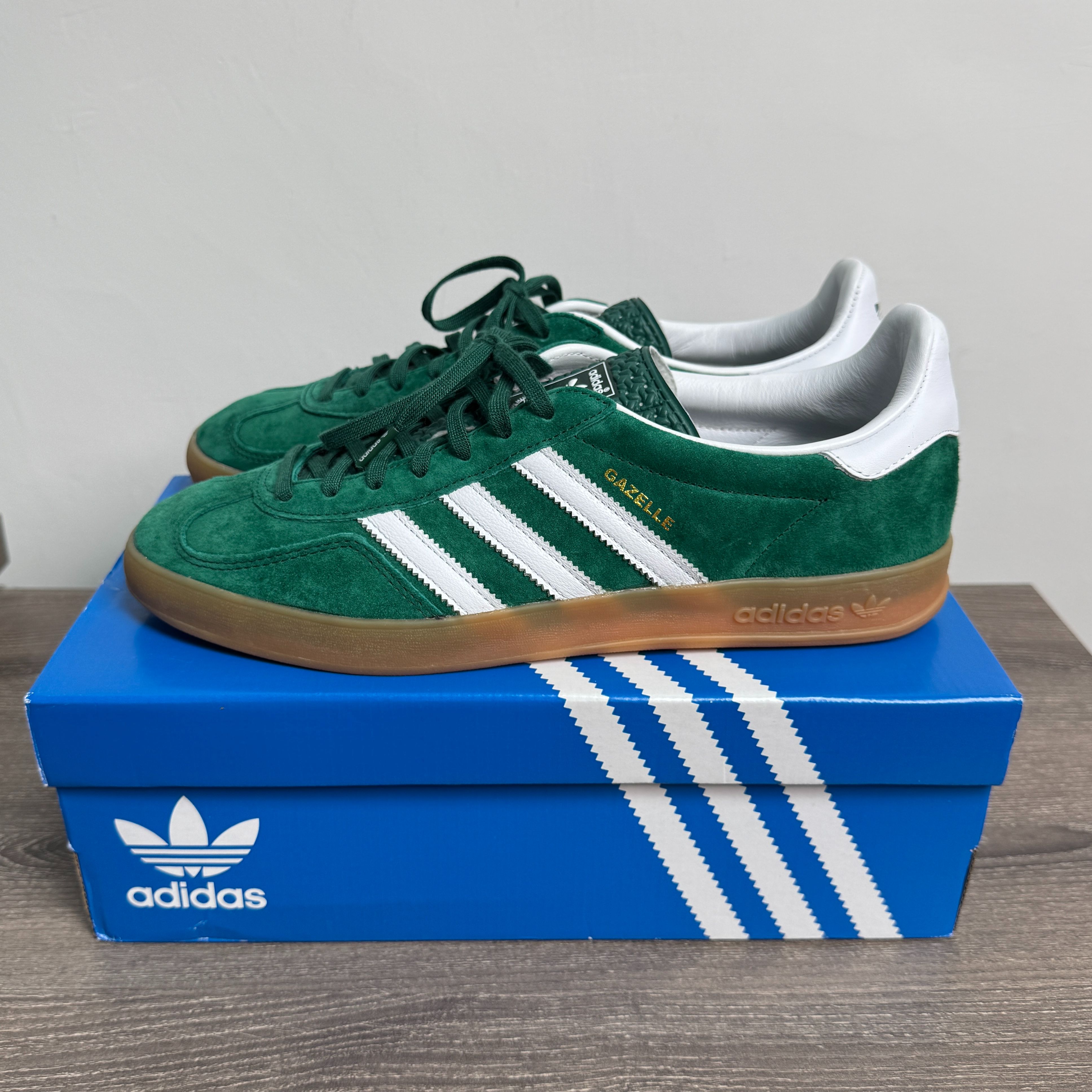 #2 近全新 Gazelle Indoor US11