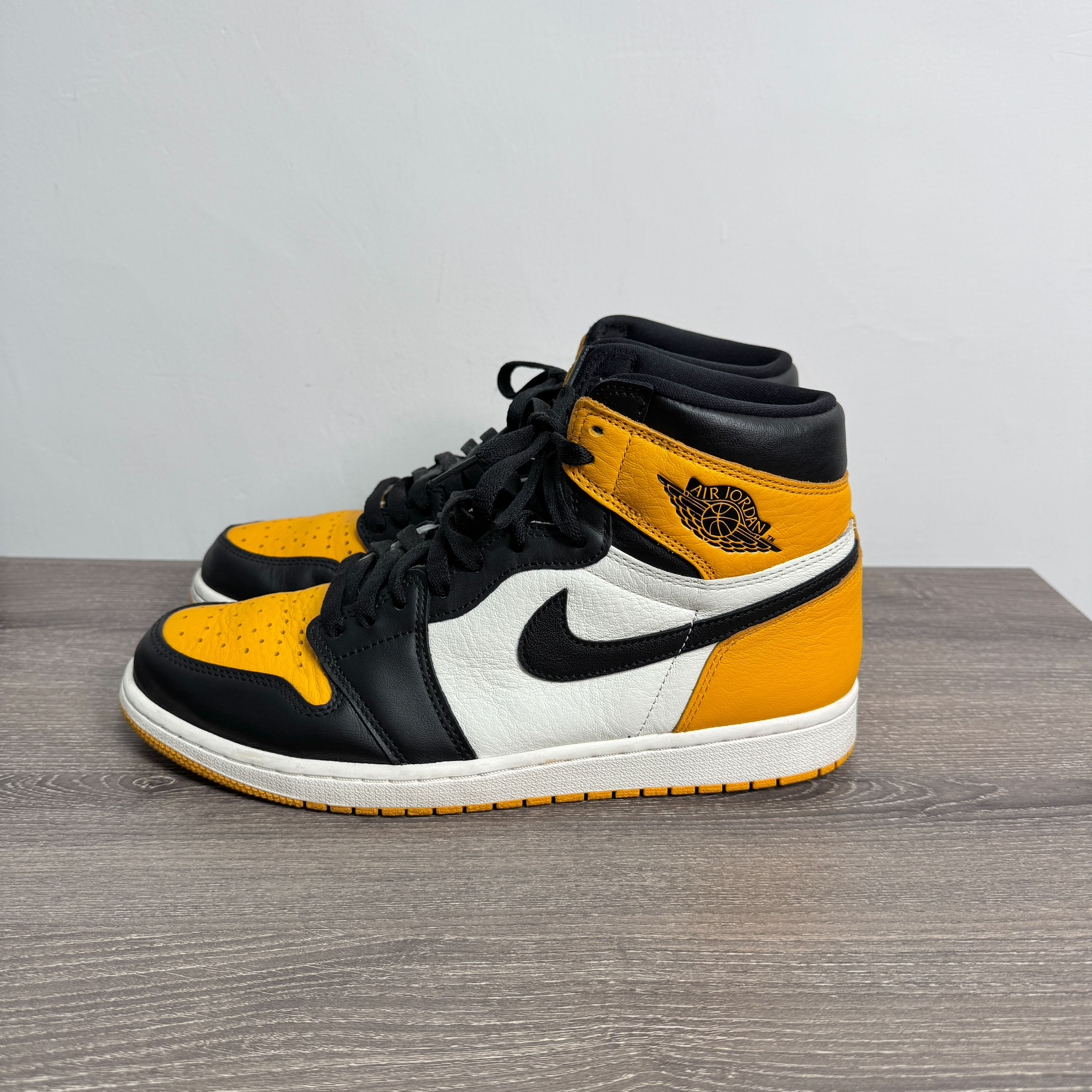 #10 NIKE AIR JORDAN 1 OG TAXI US10.5
