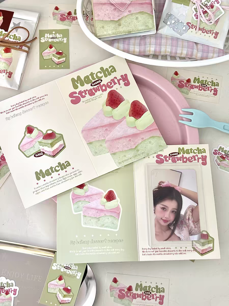 草莓抹茶蛋糕折頁14x19