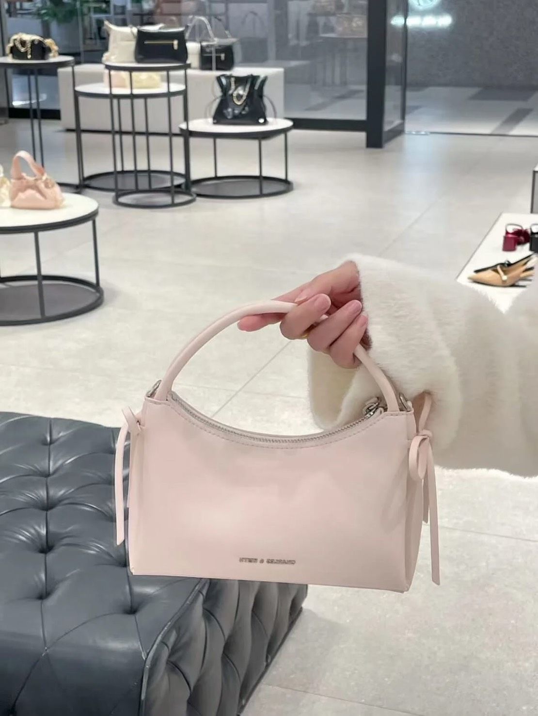 ＜預購＞冬季新品 蝴蝶結法棍包 （可以斜背 肩背 手提）