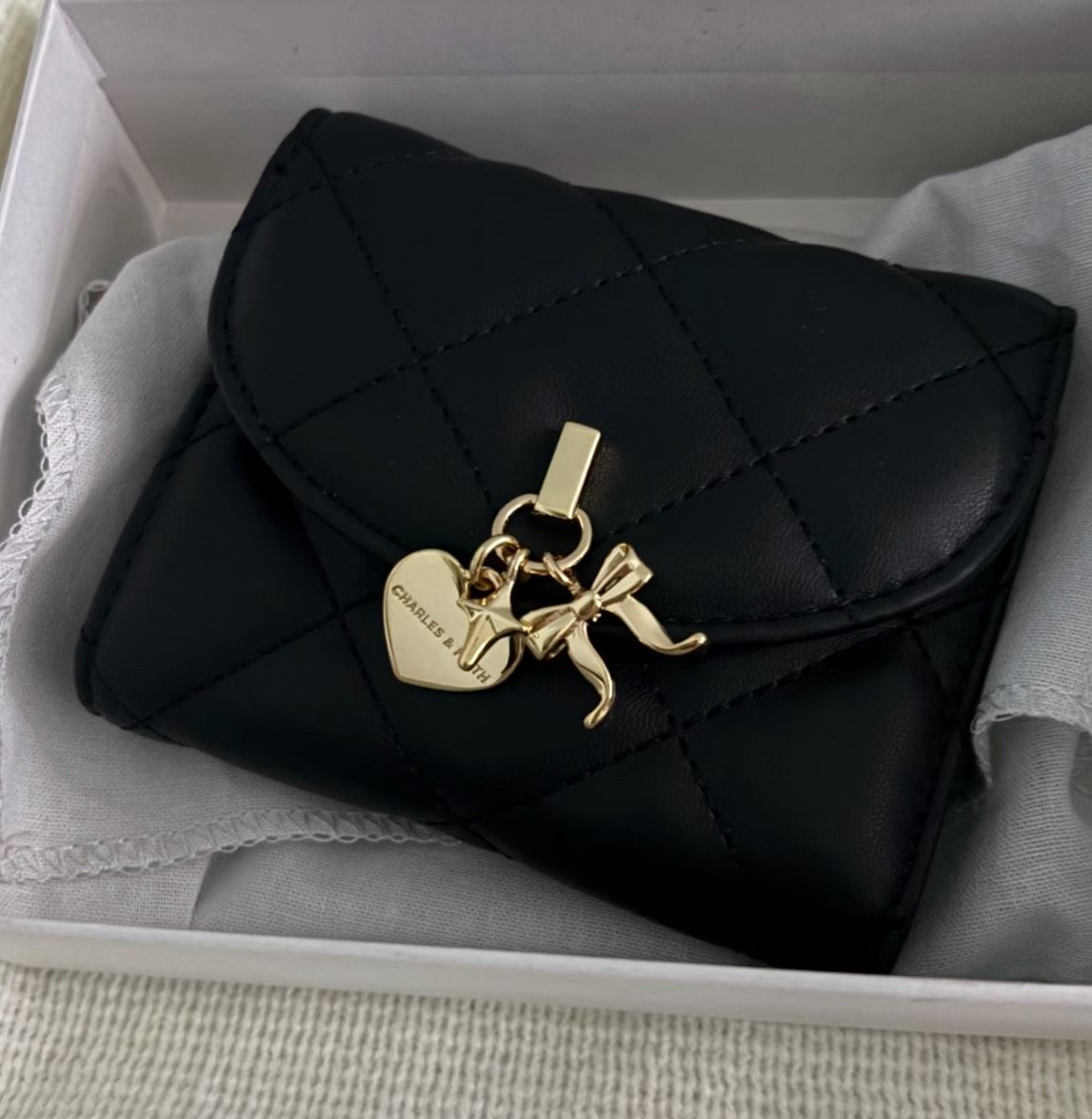 ＜預購＞ 小ck 金屬造型釦短夾 - 黑色/白色/酒紅 造型釦短夾