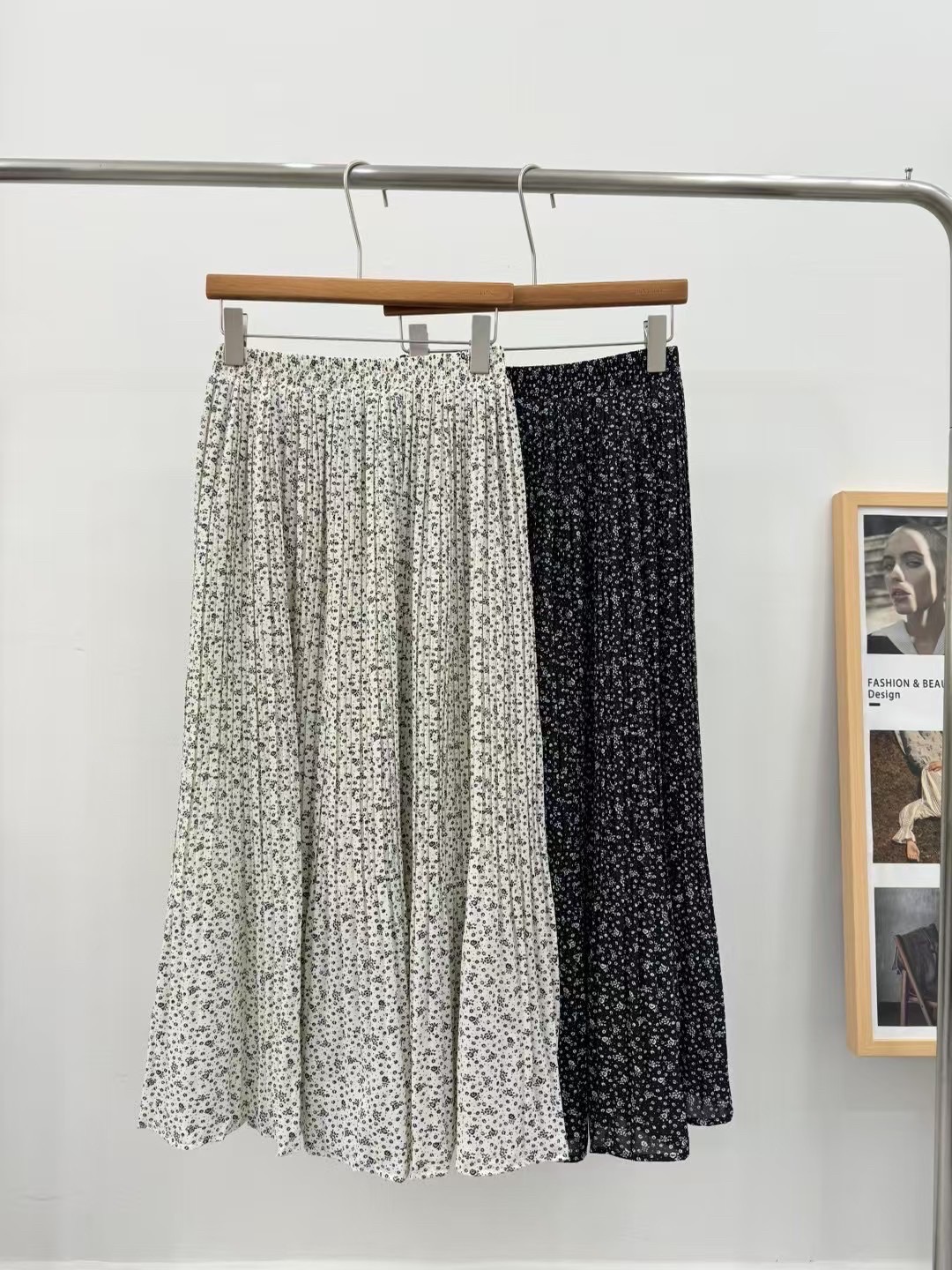 ㅣ現貨ㅣ𝟭𝟱𝟰𝙨𝙝𝙤𝙥 小碎花百褶長裙