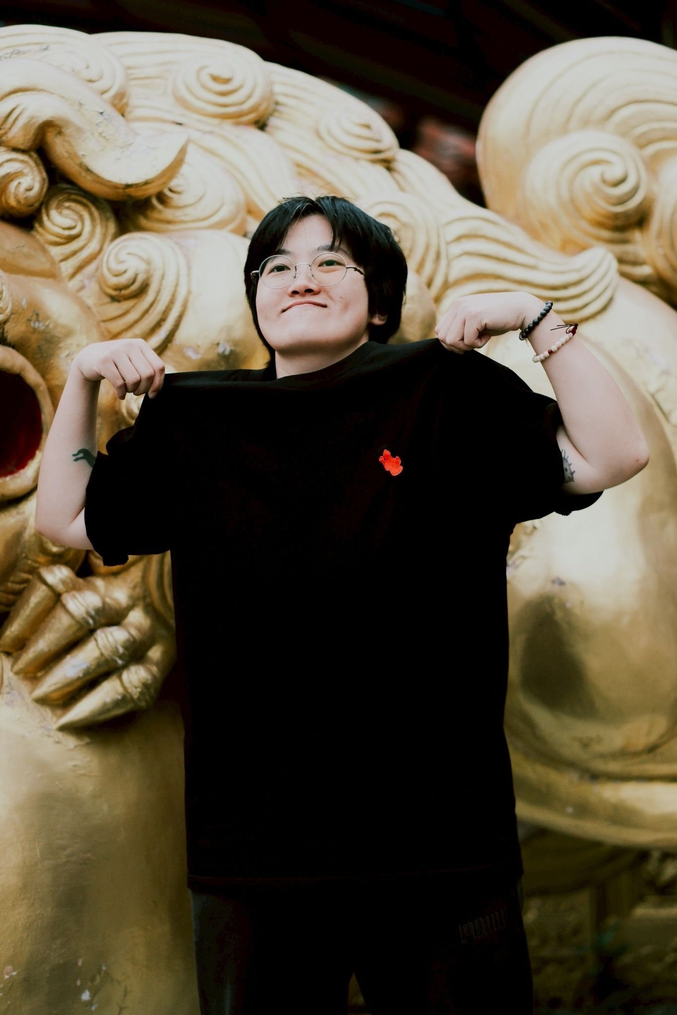 ☾ 有拜有𝙗𝙧𝙤庇 ☽ 心誠則靈 T-shirt